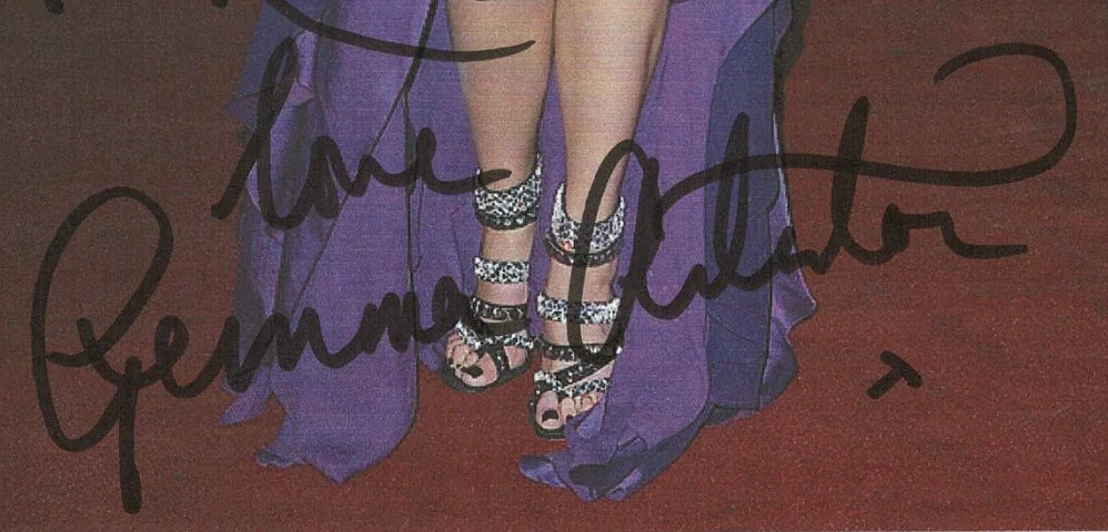 Gemma Arterton James Bond Autographed Signed Photo AMCo COA 22854, изображение 2