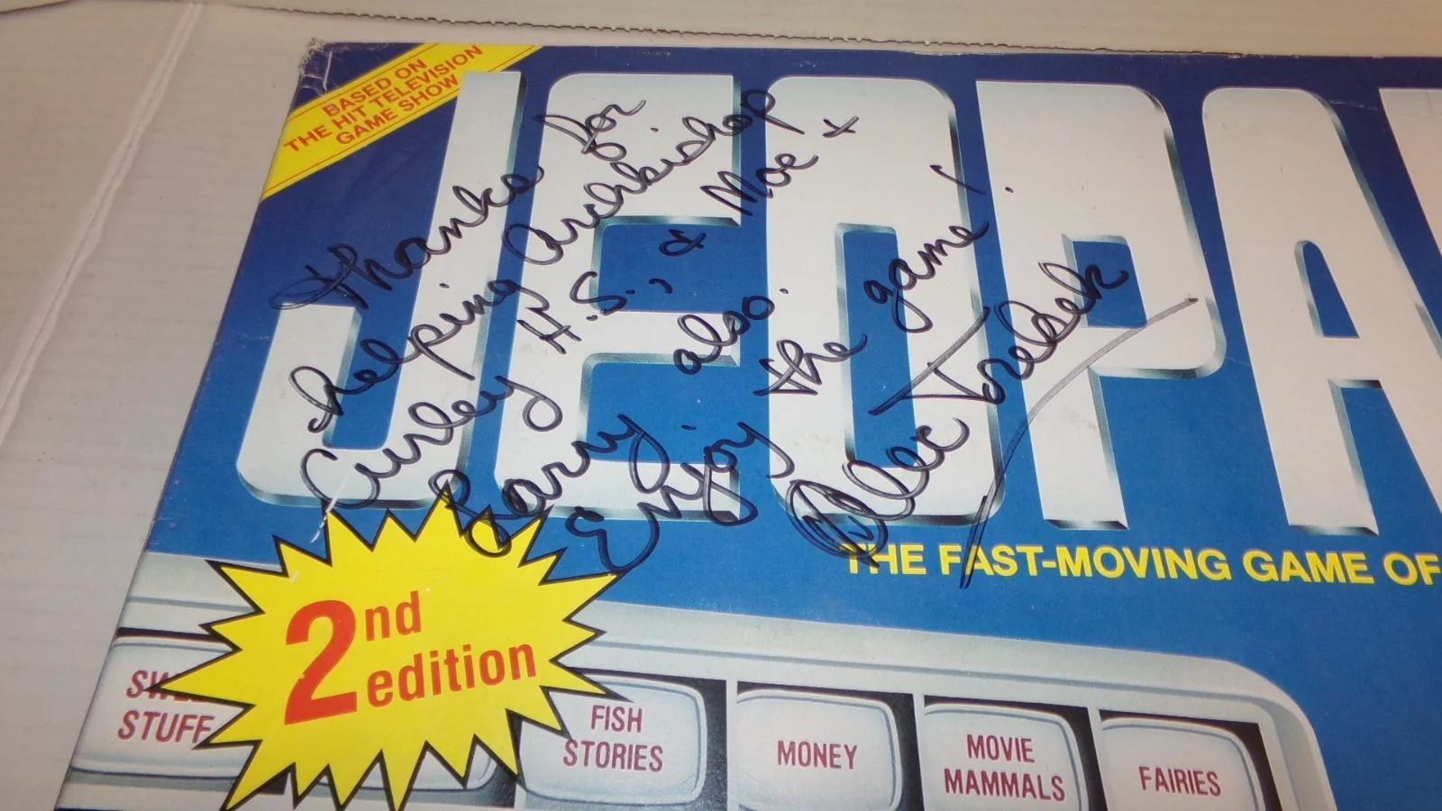 Alex Trebek — Alex Trebek Autographed Signed Jeopardy Board Game 2nd Ed 1988 TV Host, изображение 2
