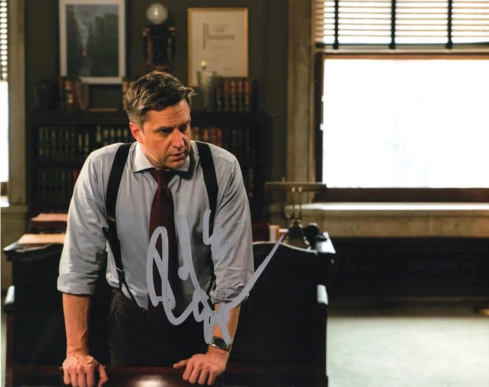 Raul Esparza — Raul Esparza Signed Autograph 8x10 Photo - ADA Rafael Barba Law & Order SVU W, изображение 4