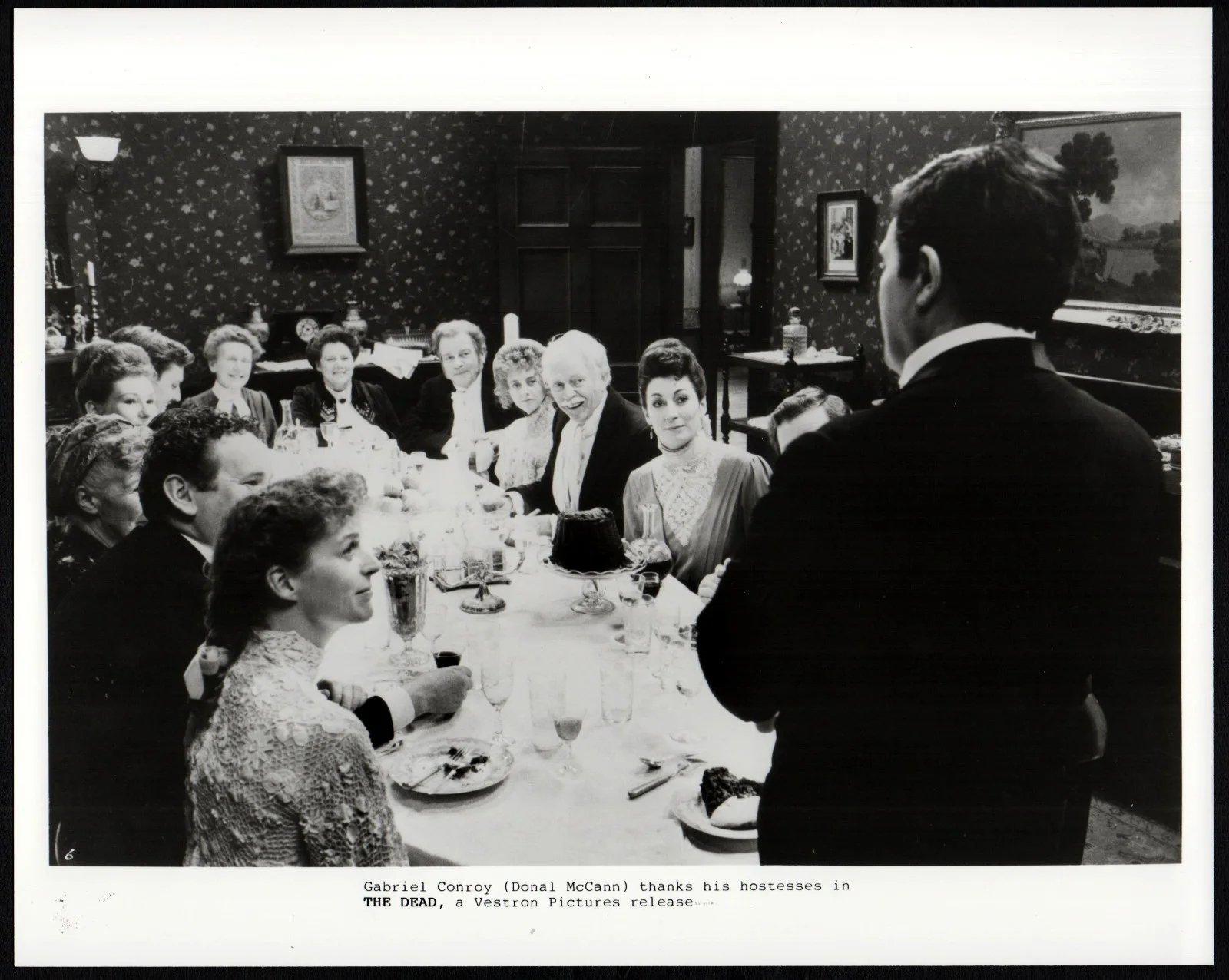 DEAD 1987 John Huston - Donal McCann, Anjelica Huston 4 10x8 STILLS, изображение 3