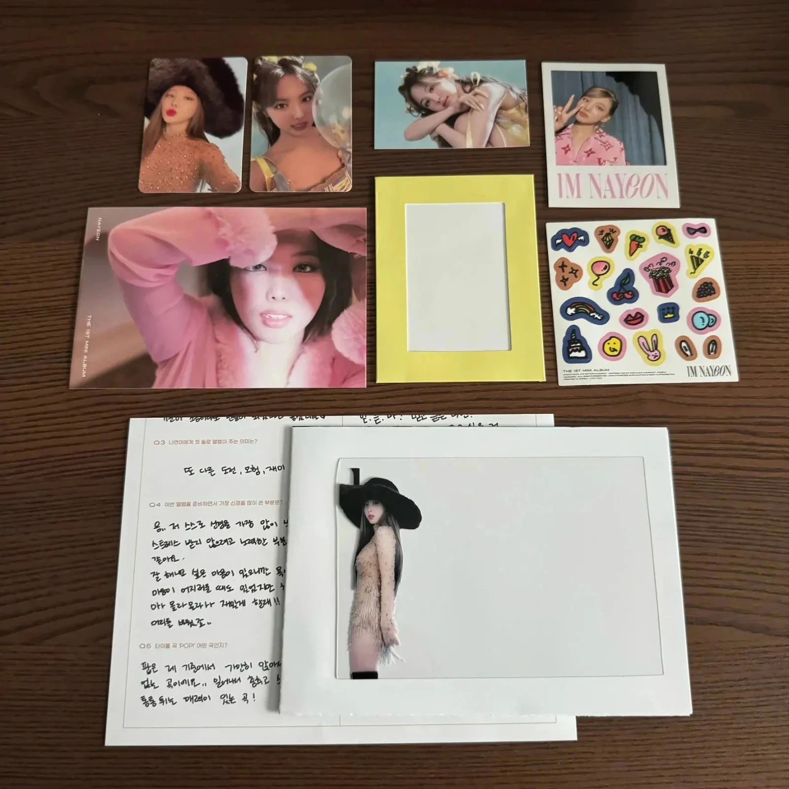 *SIGNED POSTCARD* Twice - I'm Nayeon "POP" Version, The 1st Mini Album 04, image 2