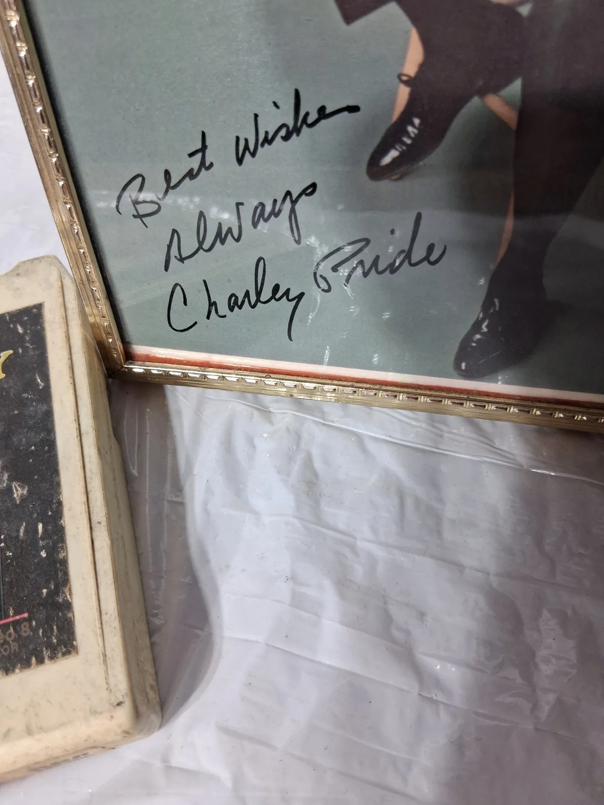 Vintage Autographed Photo Of CHARLIE PRIDE, Signed 8 x 10 Color Photo & 8 Tape, изображение 2