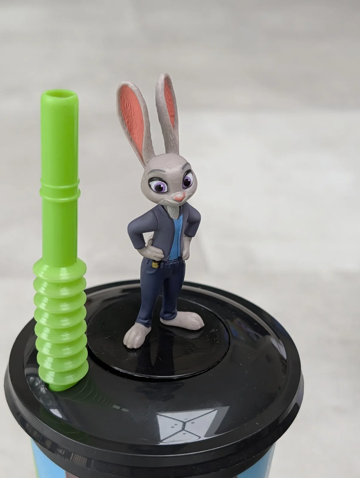Zootropolis 2 collectable cinema drink cup with Judy hoops figure brand new, image 2