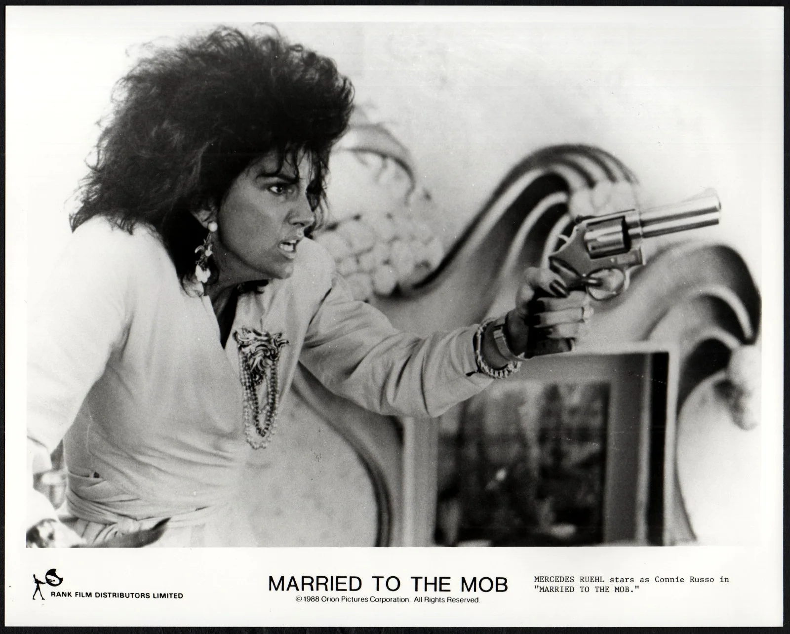 MARRIED TO THE MOB 1988 Matthew Modine - Michelle Pfeiffer 4 10x8 STILLS, image 3