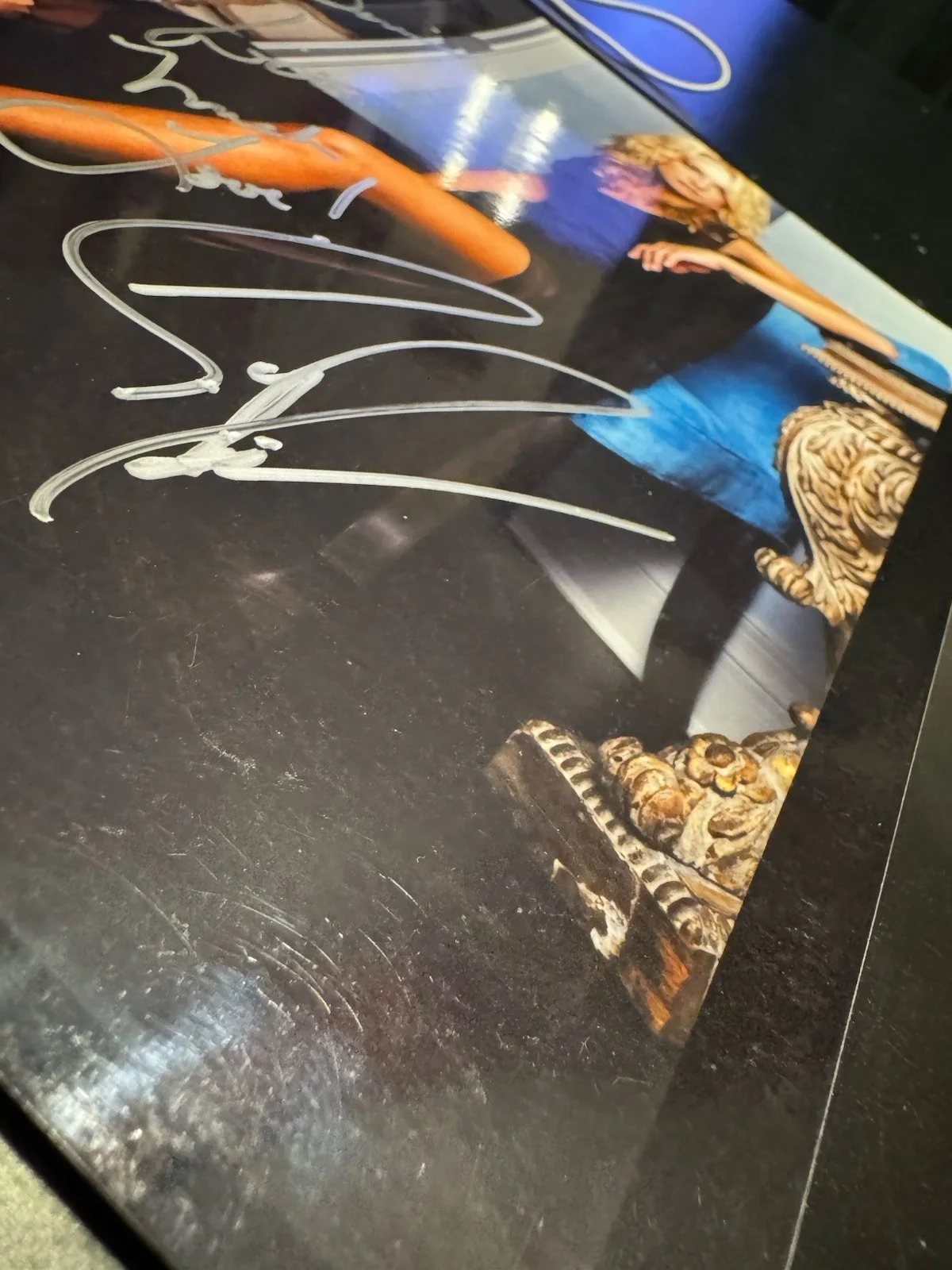 Elisabeth Röhm — Elisabeth Röhm Signed 8x10 Law & Order Photo Autograph High Gloss, изображение 2