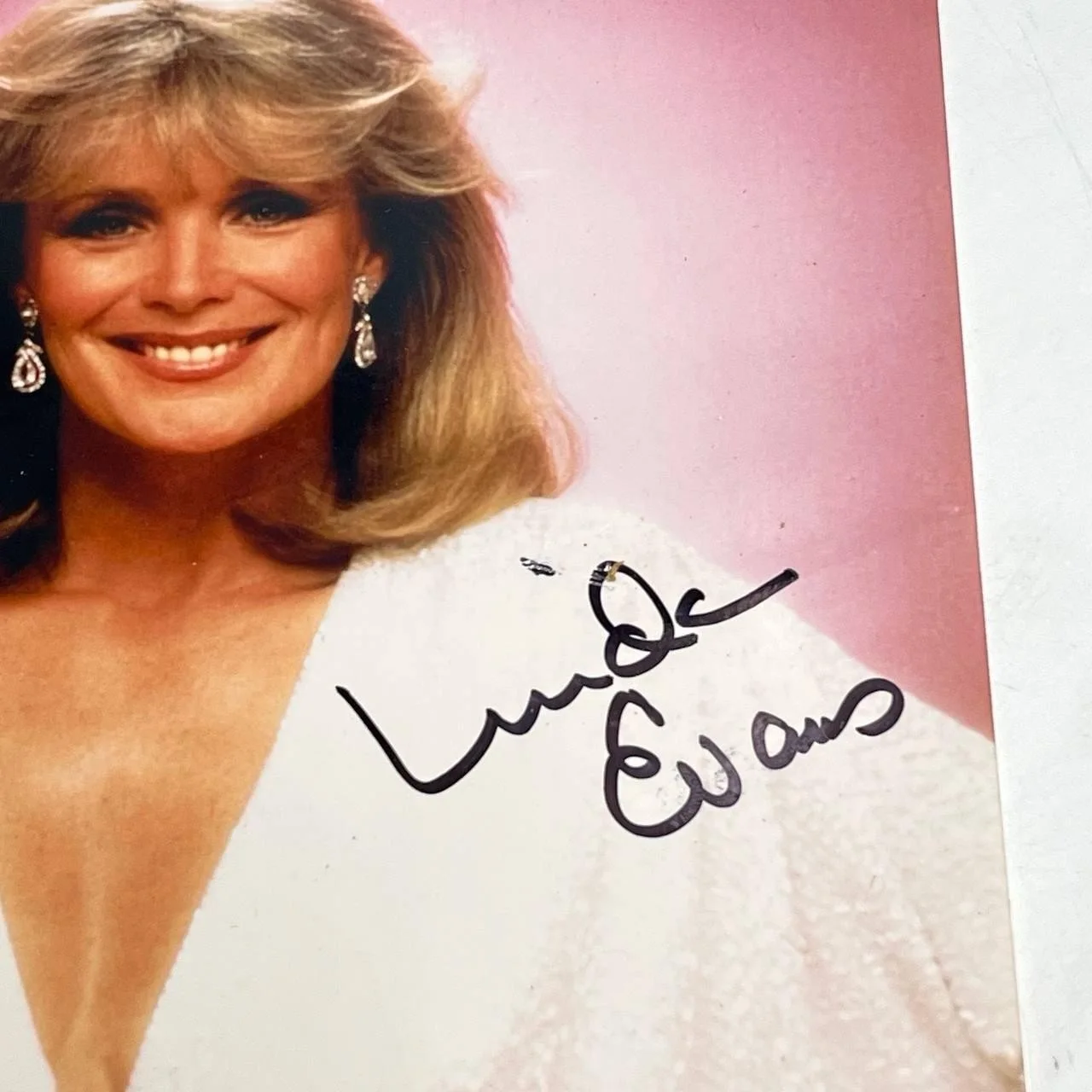 LINDA EVANS SIGNED 8X10 PHOTO AUTOGRAPH DYNASTY ACTRESS, image 2