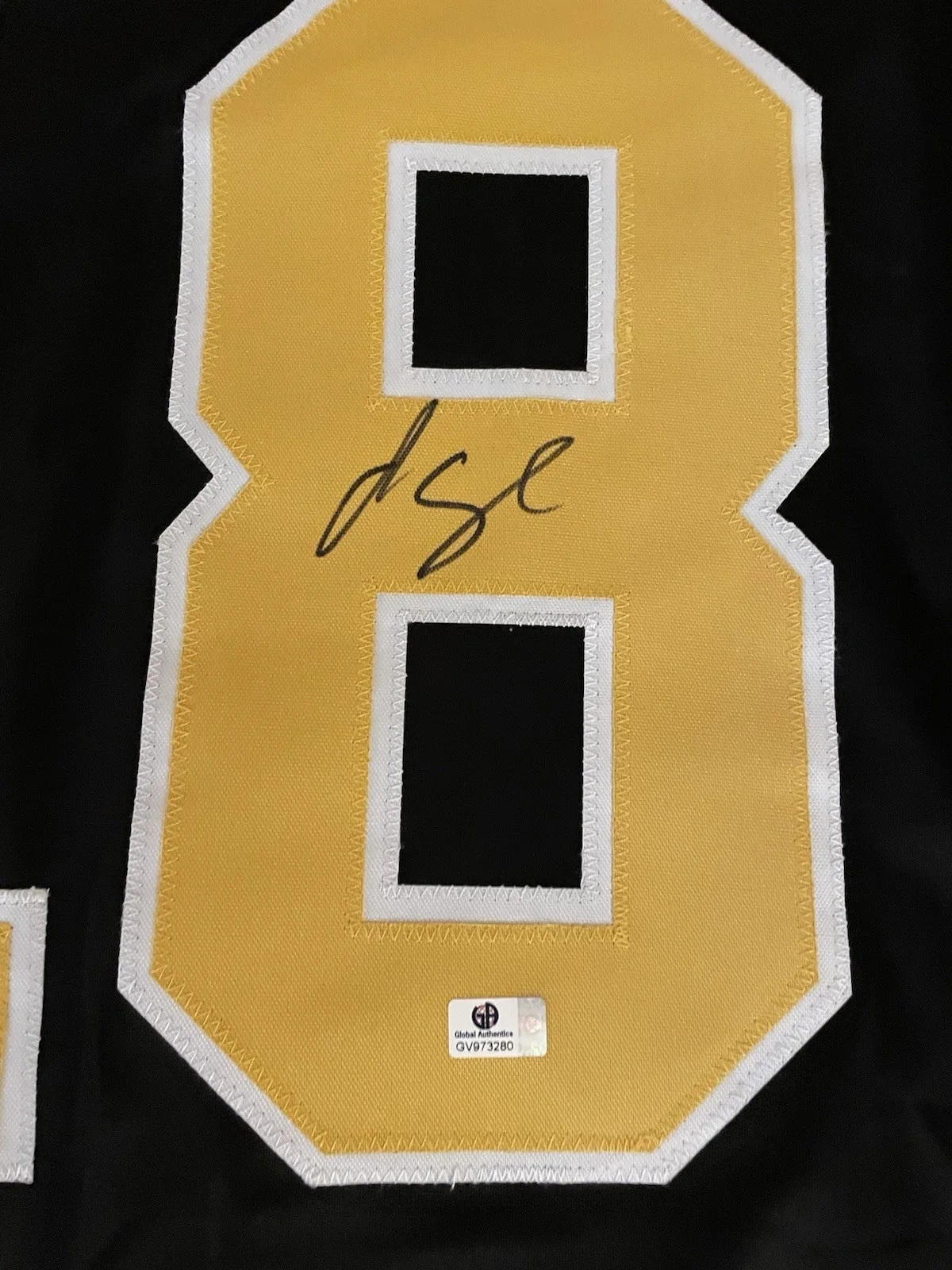 Adam Sandler — HAPPY GILMORE - ADAM SANDLER SIGNED Custom Hockey Jersey Boston Bruins COA Auto, image 4