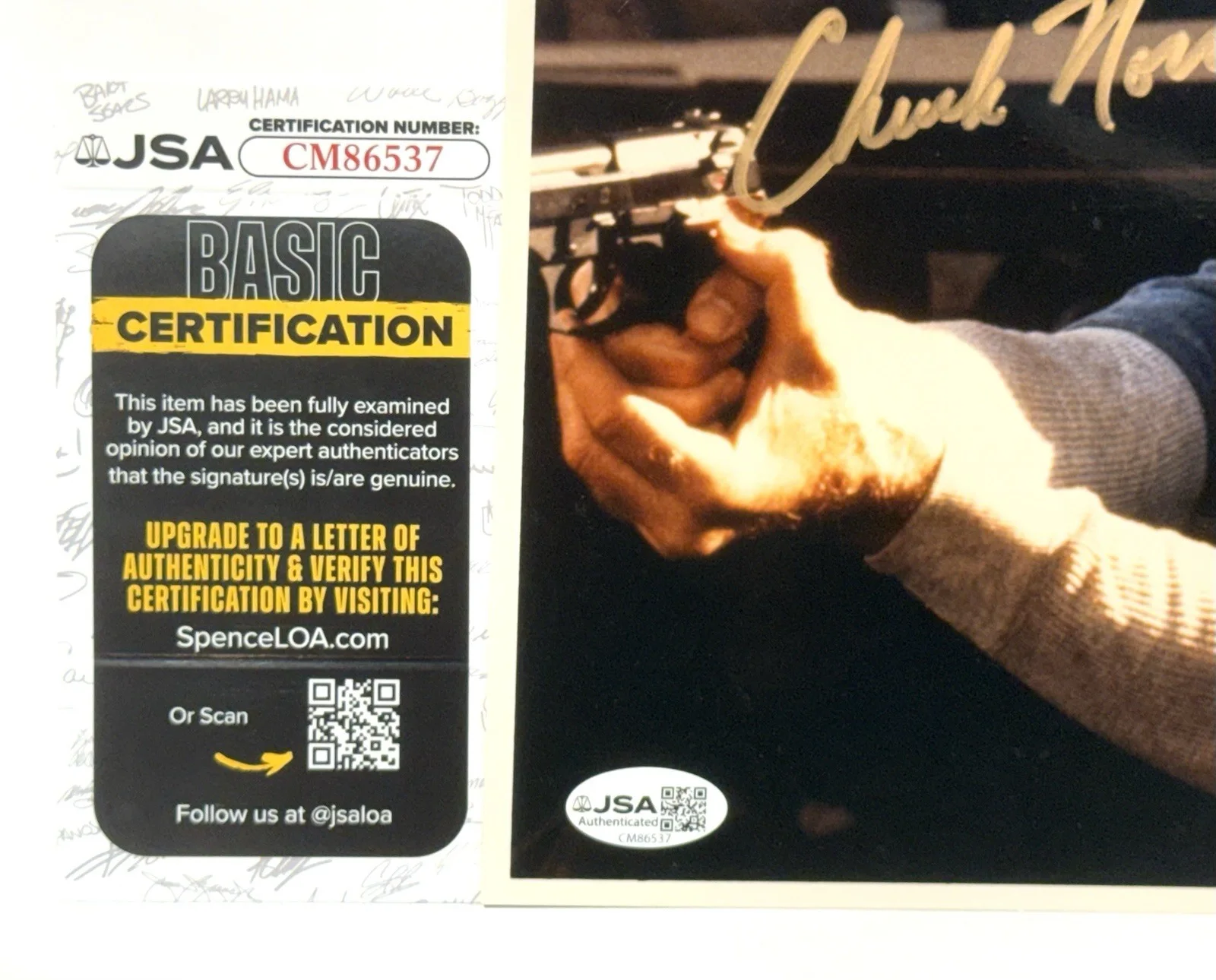 Chuck Norris — Chuck Norris Signed Autographed 8X10 Photo JSA Authentication, image 3