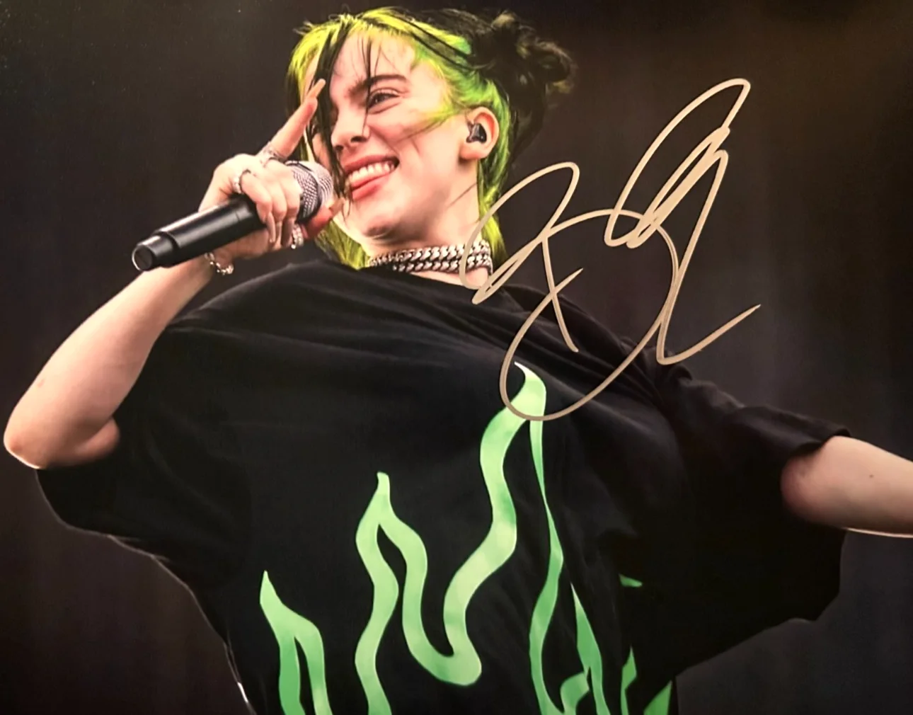 Billie Eilish Signed Genuine 8x10" Authentic Original Autograph Signature w/COA, image 3