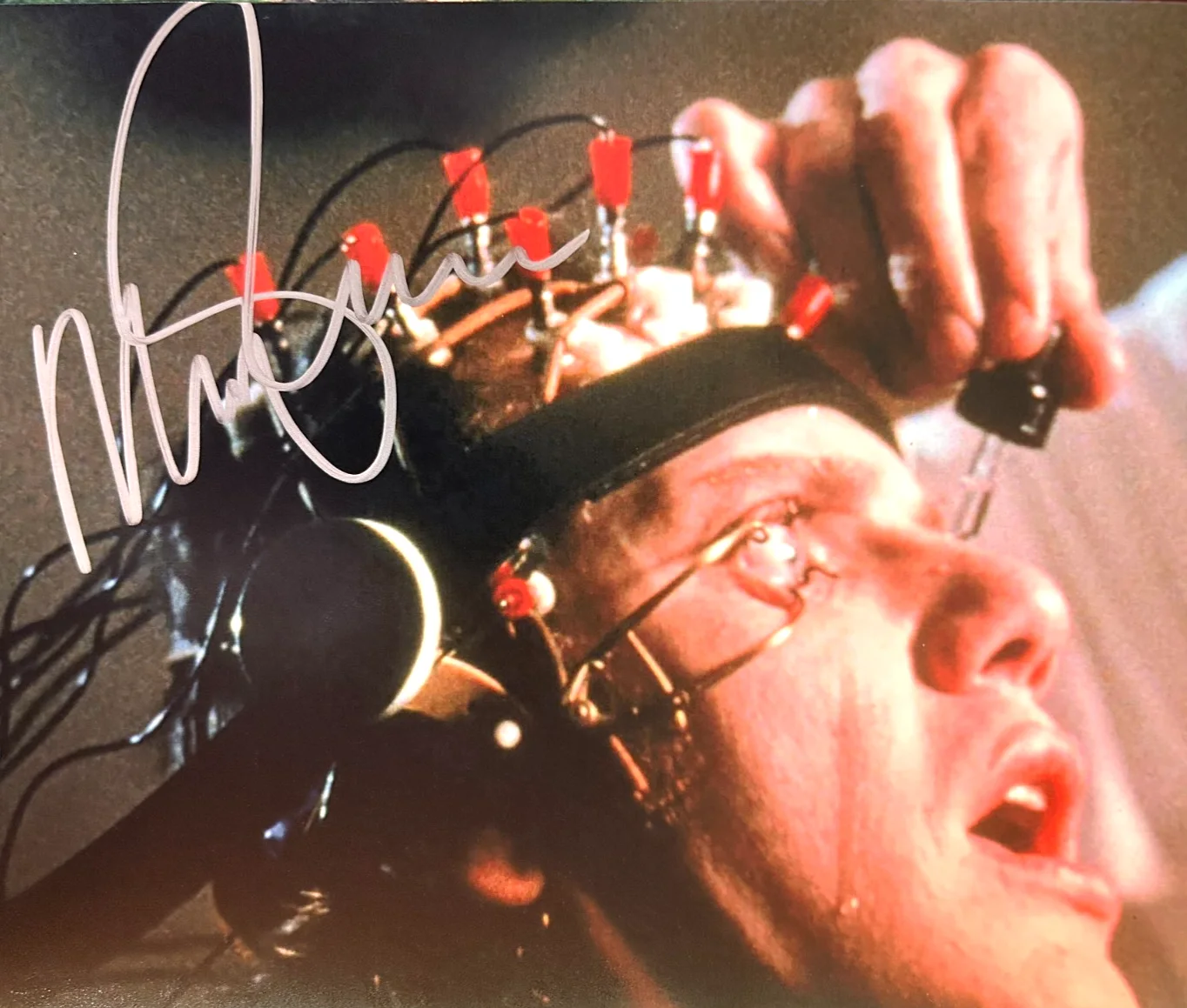 Malcolm Mcdowell — Malcolm Mcdowell Signed 8x10 CLOCKWORK ORANGE Authentic Original Autograph w/COA, image 3