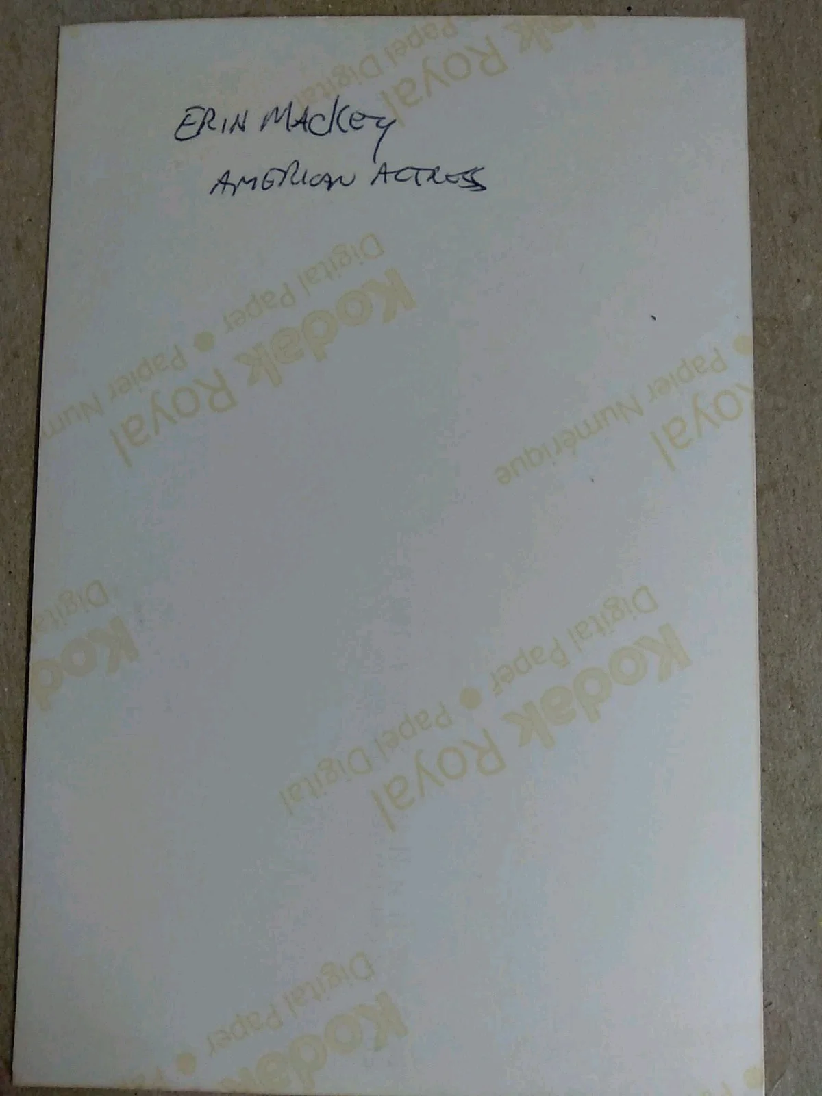 Erin Mackey American Stage Actress And Singer Autographed Signed 6x4in Photo, image 3
