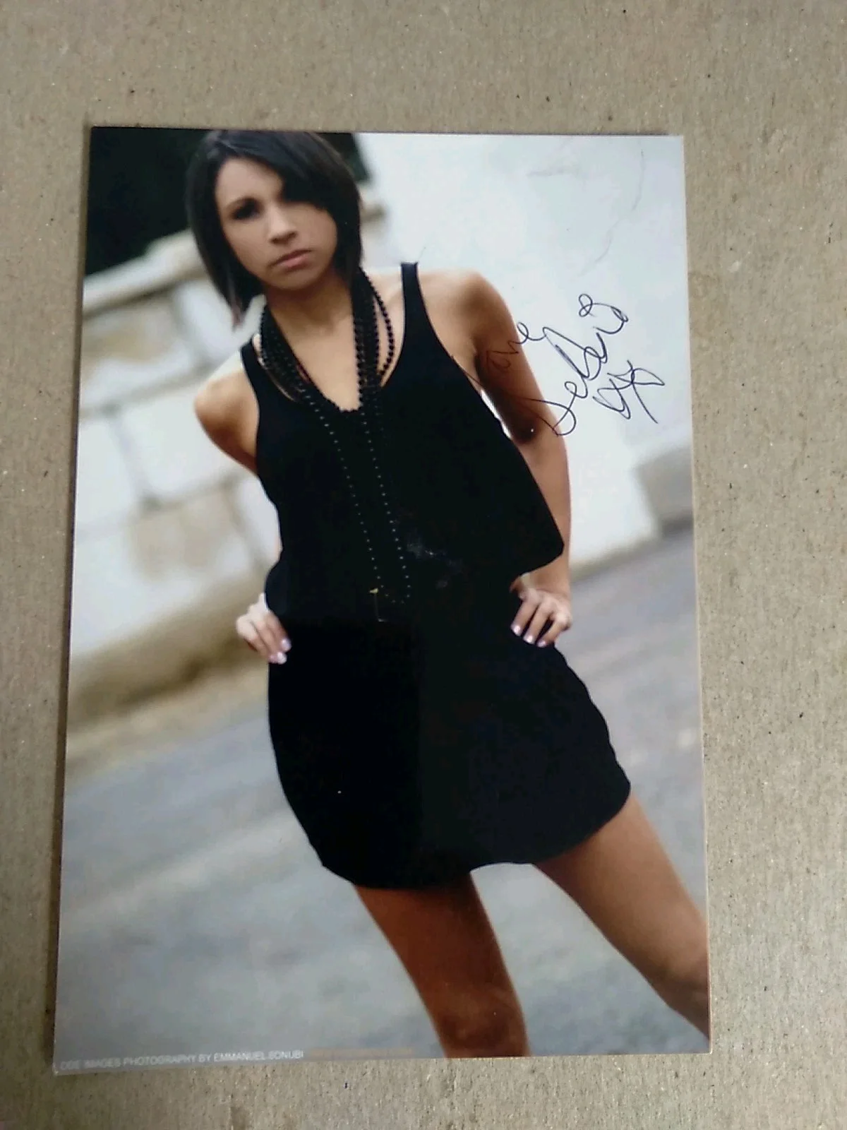 Debbie Kurup English Actress Singer Autographed Signed 6x4in Photo, изображение 2
