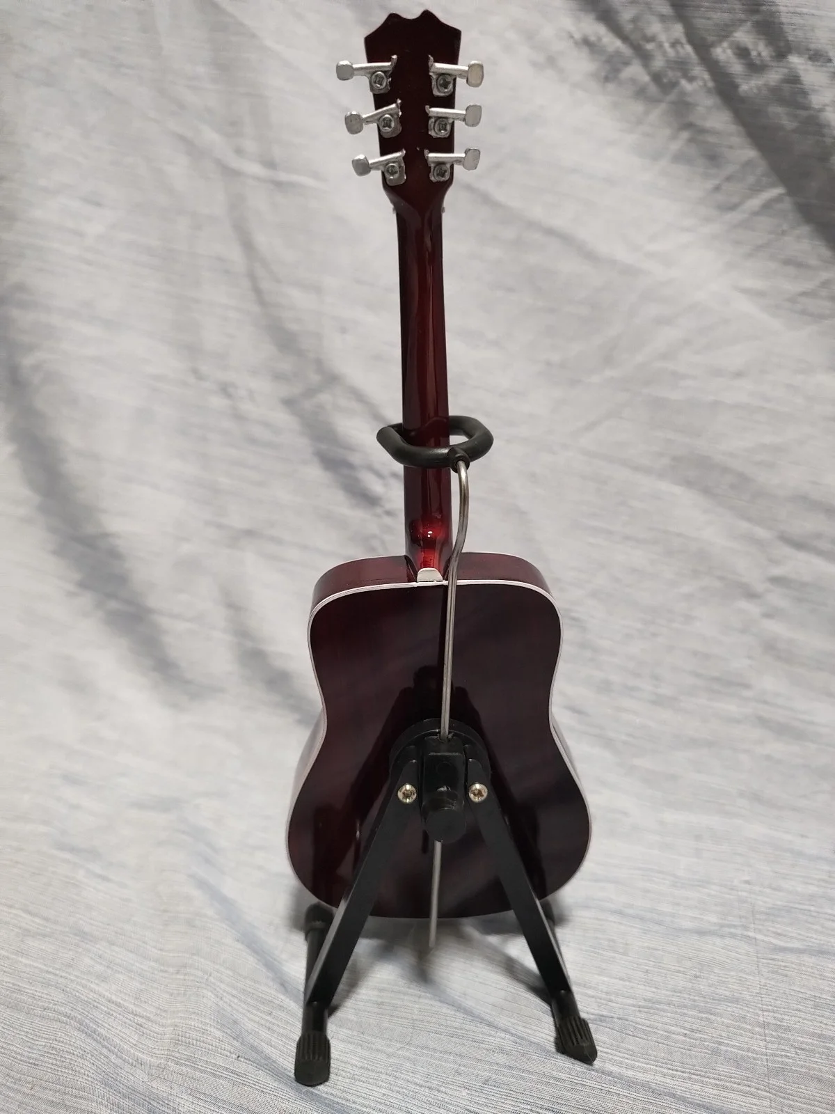 2014 VIP George Strait Cowboy Rides Away mini Guitar / Axe Heaven w/ stand / box, image 4