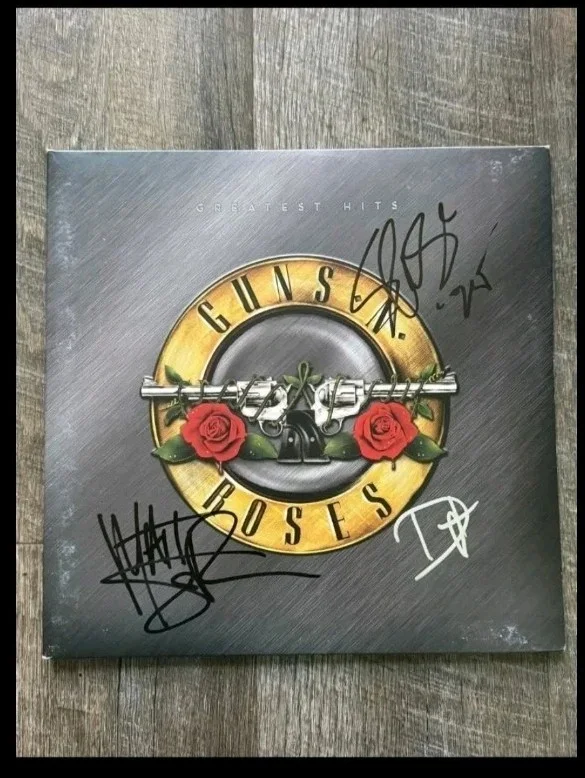 GUNS N ROSES SIGNED SLASH, DUFF & MATT GREATEST HITS VINYL RACC BOUGHT, изображение 5
