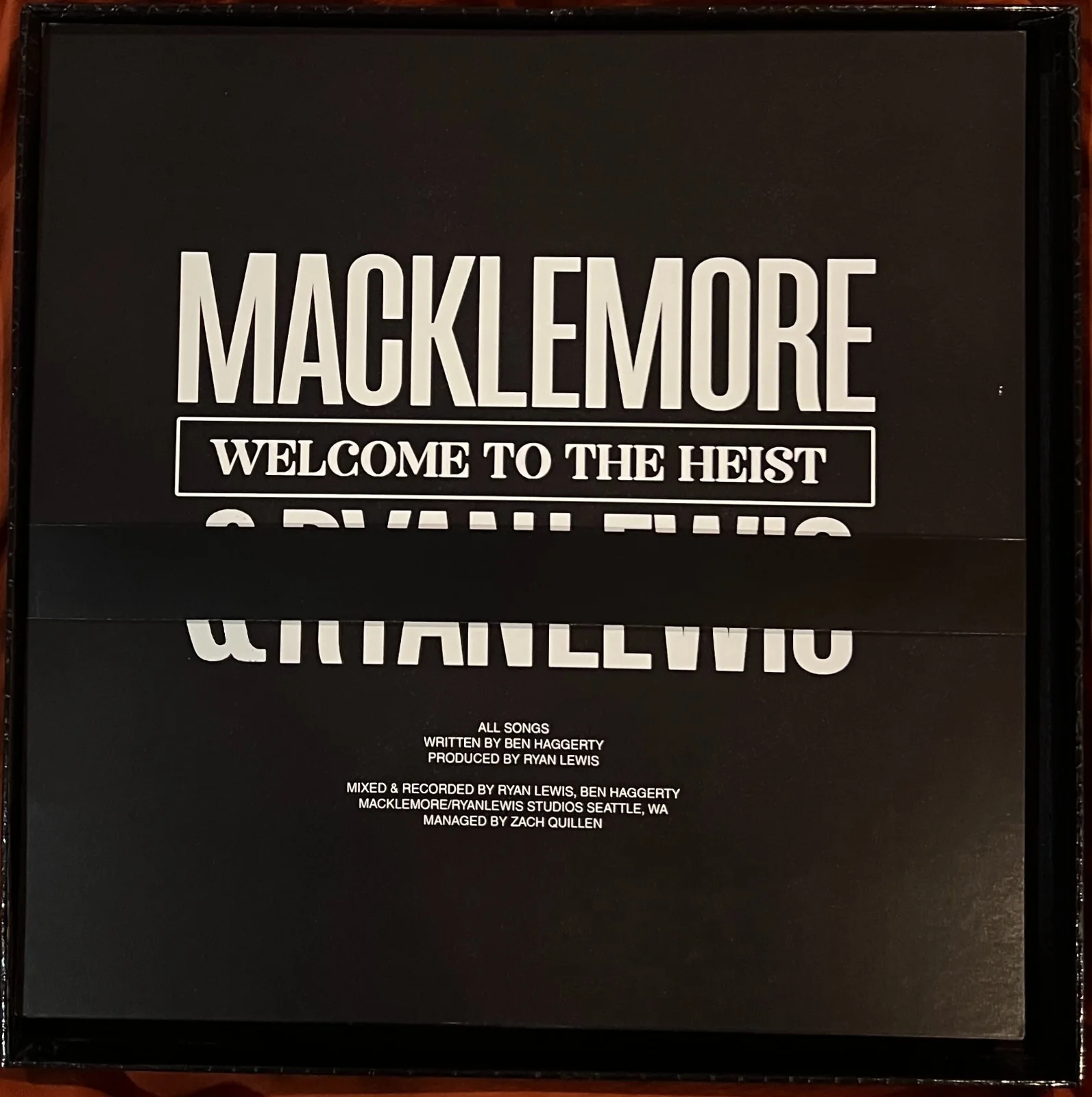AUTOGRAPHED Macklemore & Ryan Lewis – The Heist (DELUXE Box Set), image 4