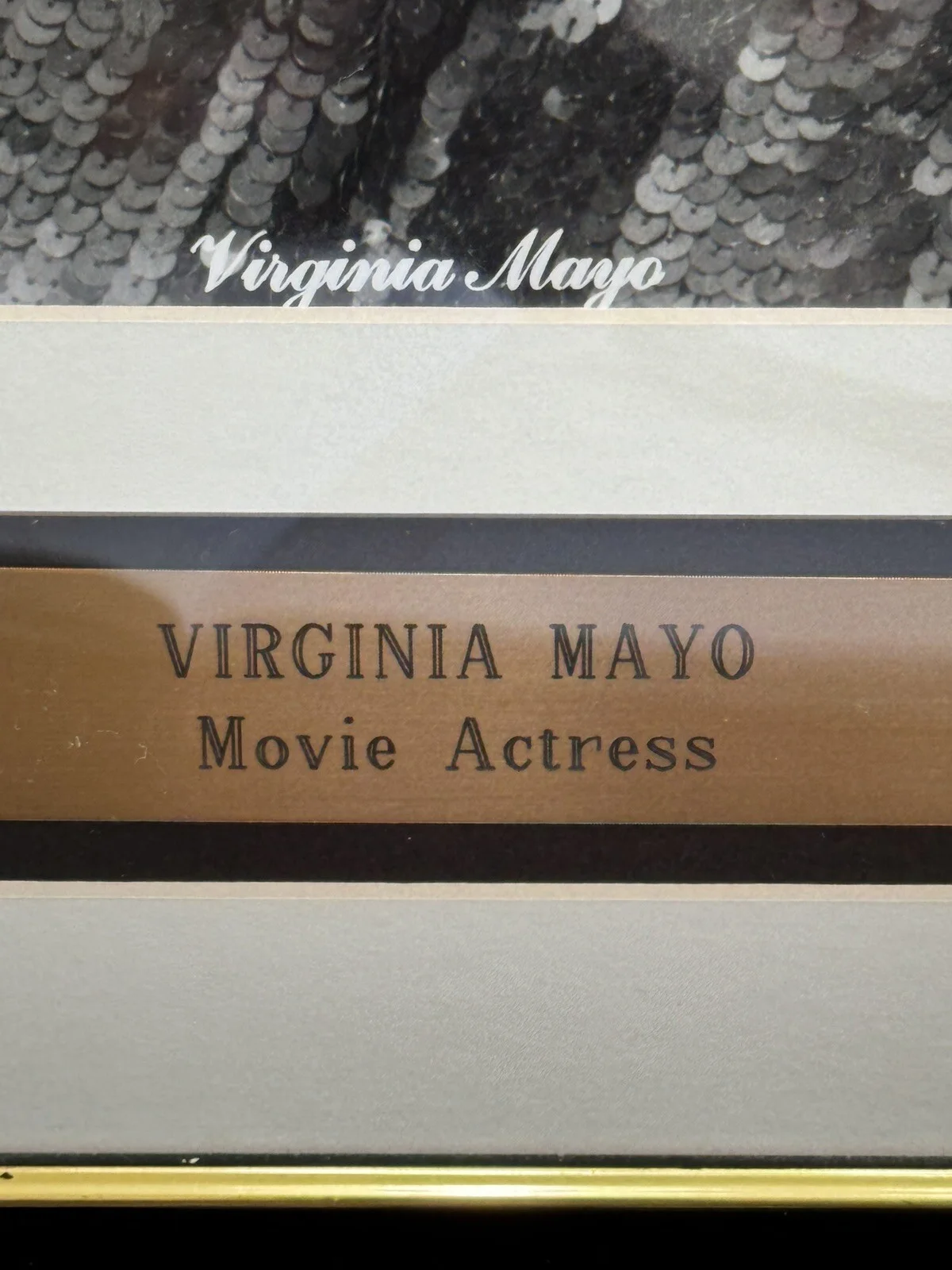 VIRGINIA MAYO 12X16" SIGNED AUTOGRAPH FRAMED WITH PALQUE - ACTRESS- NO COA, изображение 2