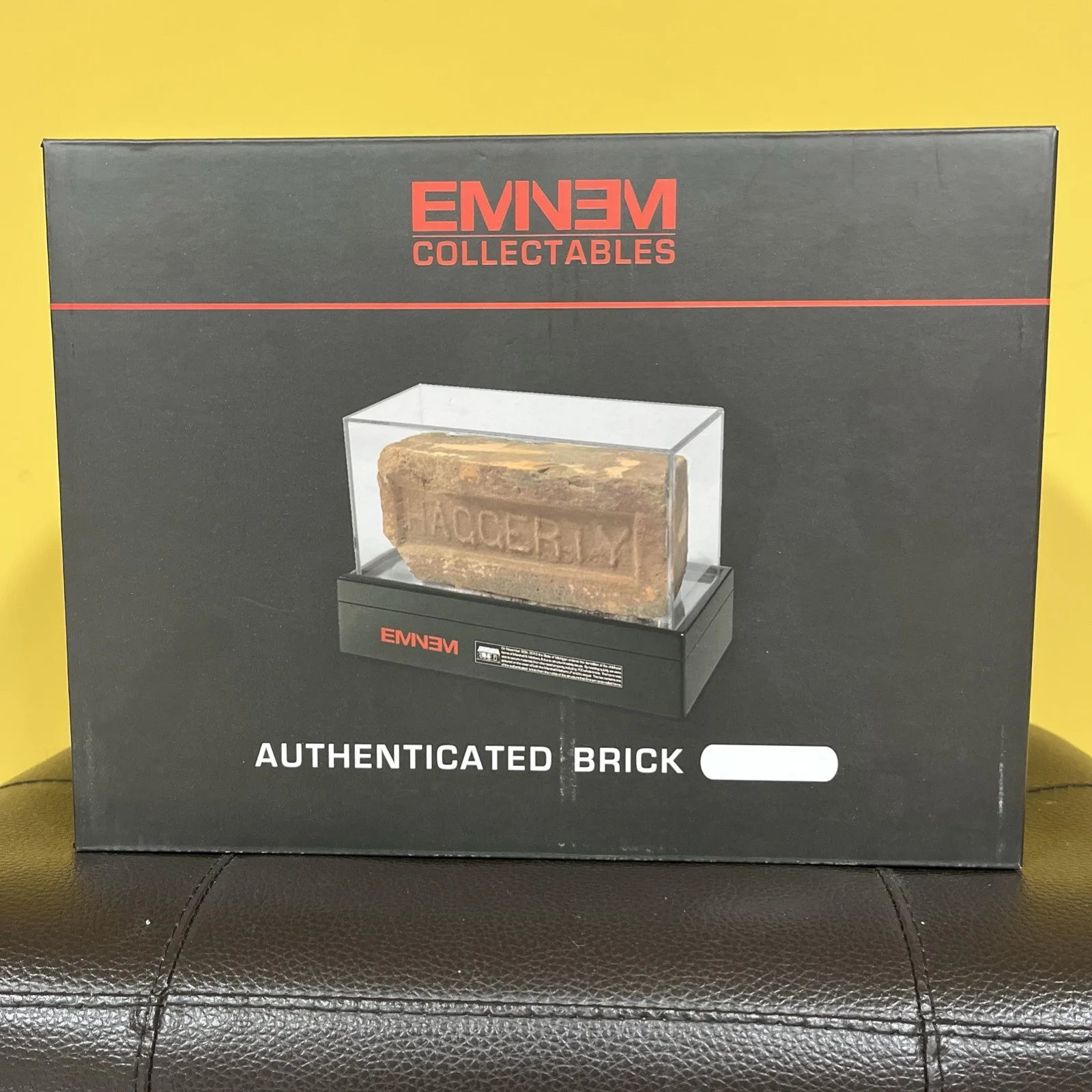 Eminem Brick w/ Autographed Certificate #689/700 Slim Shady RARE, image 5