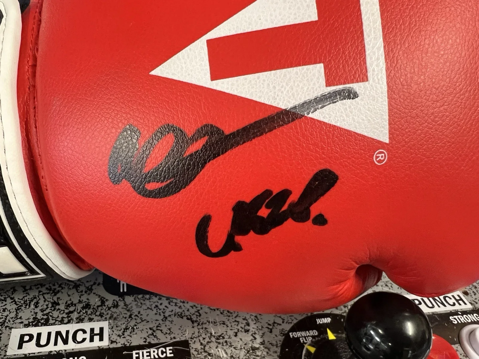 Ryan Coogler Signed Auto Boxing Glove JSA COA - Creed Black Panther Sinners!, изображение 2