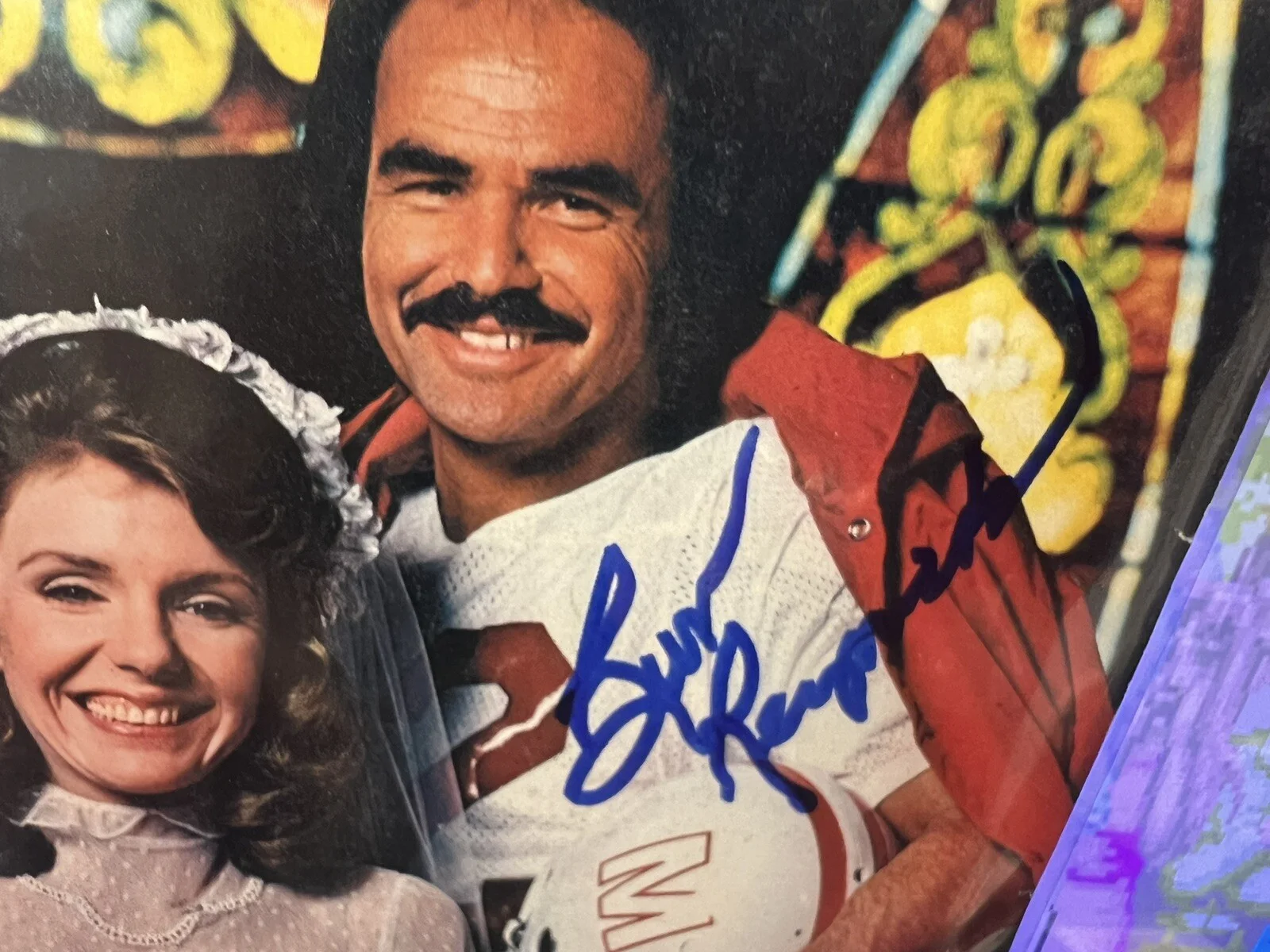 Burt Reynolds — Nov 1977 Sports Illustrated Burt Reynolds Signed Autograph Magazine Beckett BAS, изображение 4