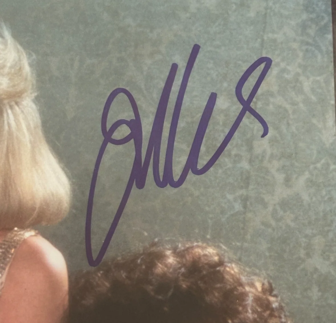 LINDA EVANS, JOAN COLLINS — LINDA EVANS and JOAN COLLINS Signed 8 X 10 PHOTO Beckett Encapsulated AUTO 10, изображение 3