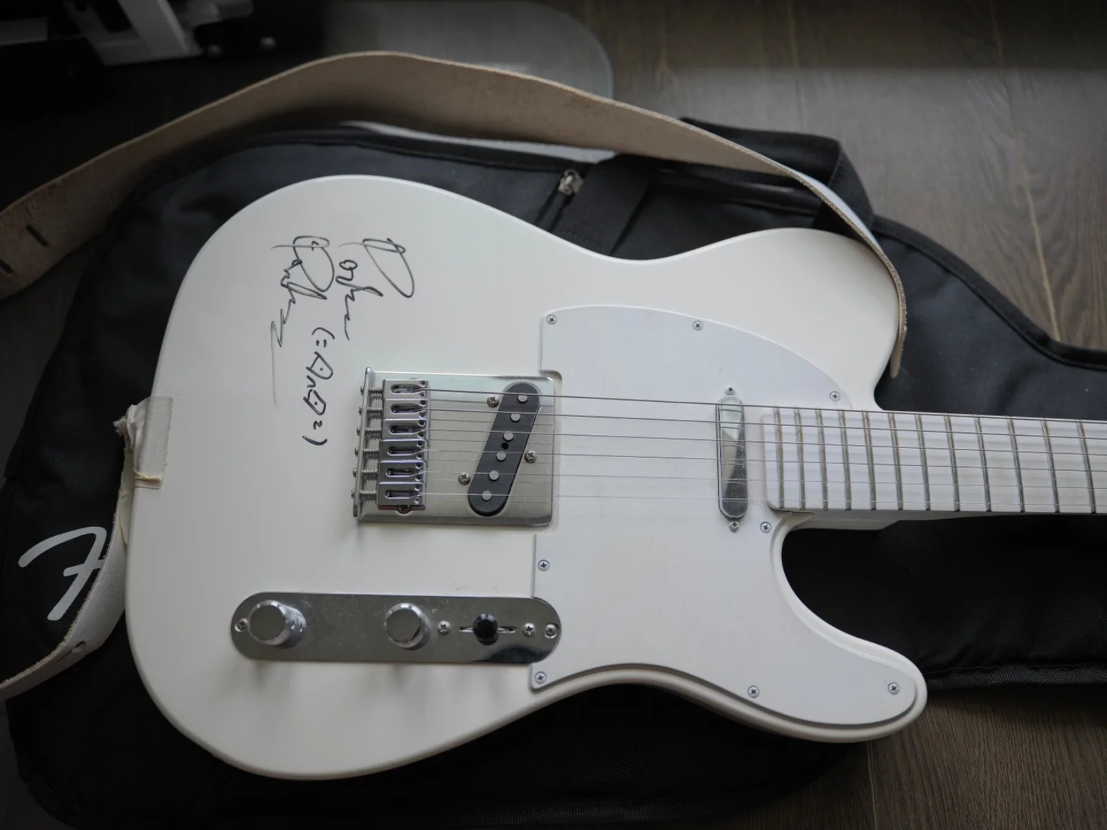 Porter Robinson Signed Guitar USED IN 'Look at the Sky' Music Video, image 3