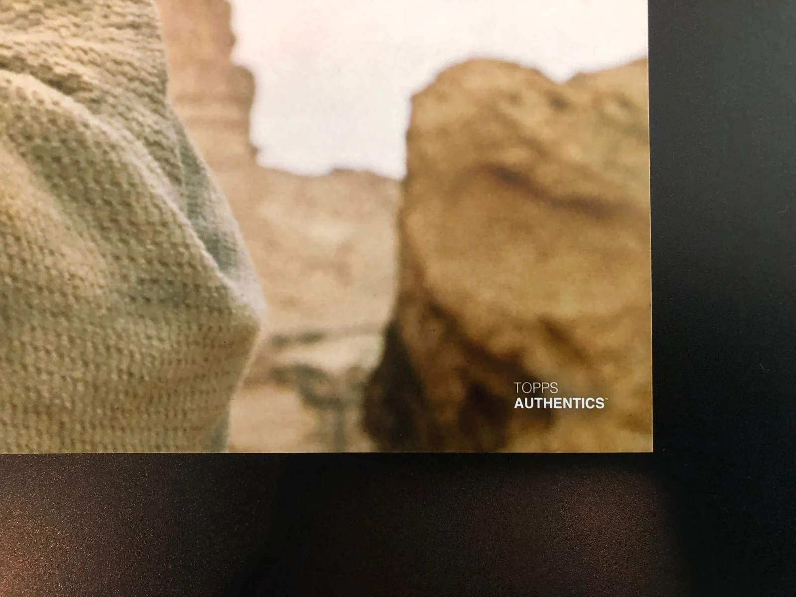 Alan Fernandes — Alan Fernandes Signed TOPPS 11x14 Star Wars EpIV 1977 Tusken Raider Autograph, изображение 4