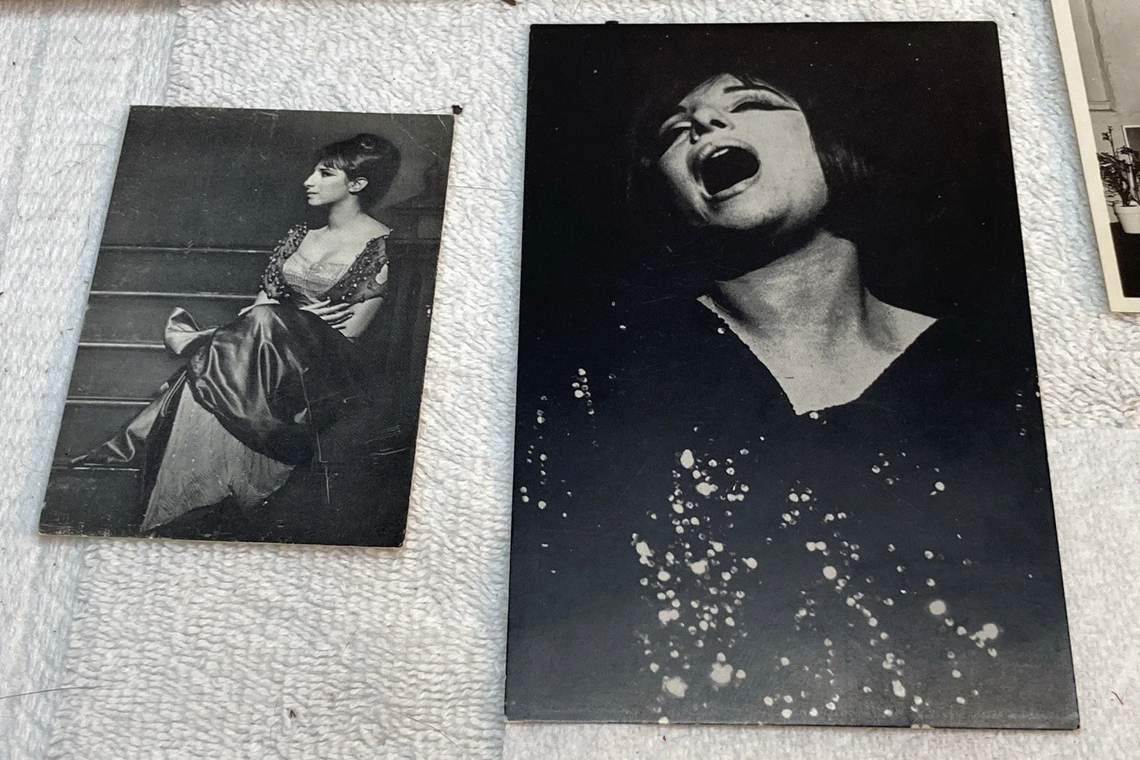 Barbra Streisand — Rare Lot 10 of 1960’s Barbra Streisand Genuine Orig Fan Club Items Signed Photo, изображение 2