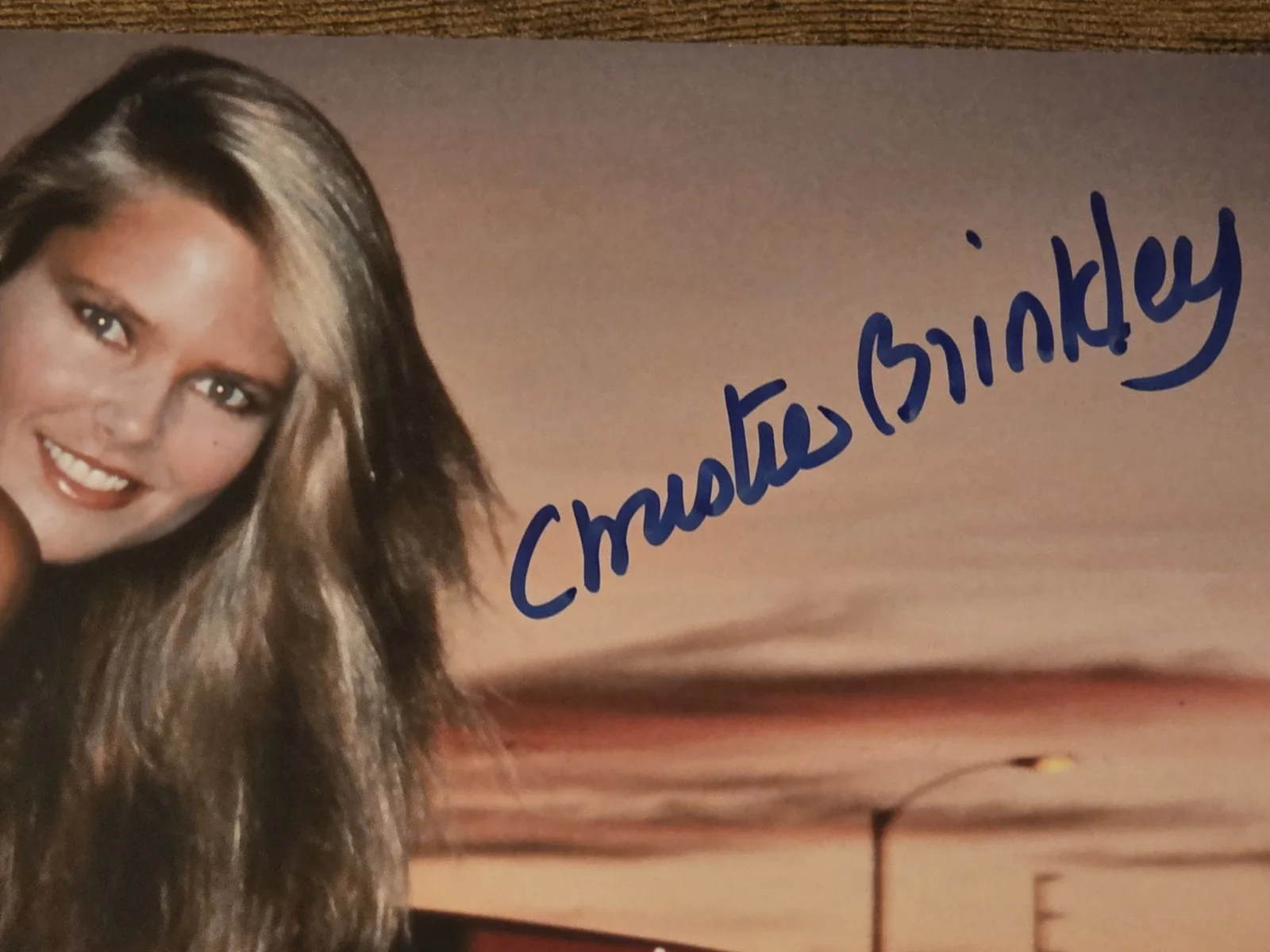 Christie Brinkley — Christie Brinkley Signed Autograph 8x10 Photo Vacation Model JSA Red Ferrari, image 2