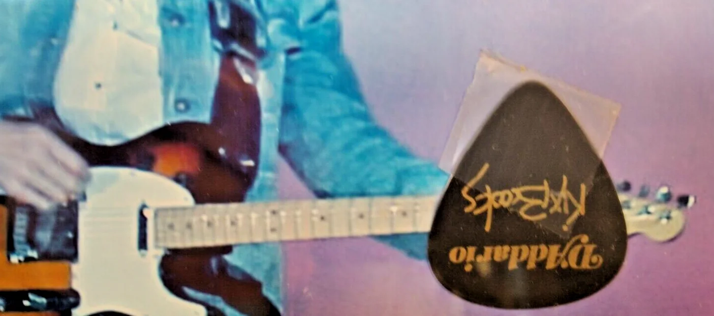Brooks & Dunn Country Music Signed Framed Photo-3 Signed Guitar Pics & Songbook, изображение 5