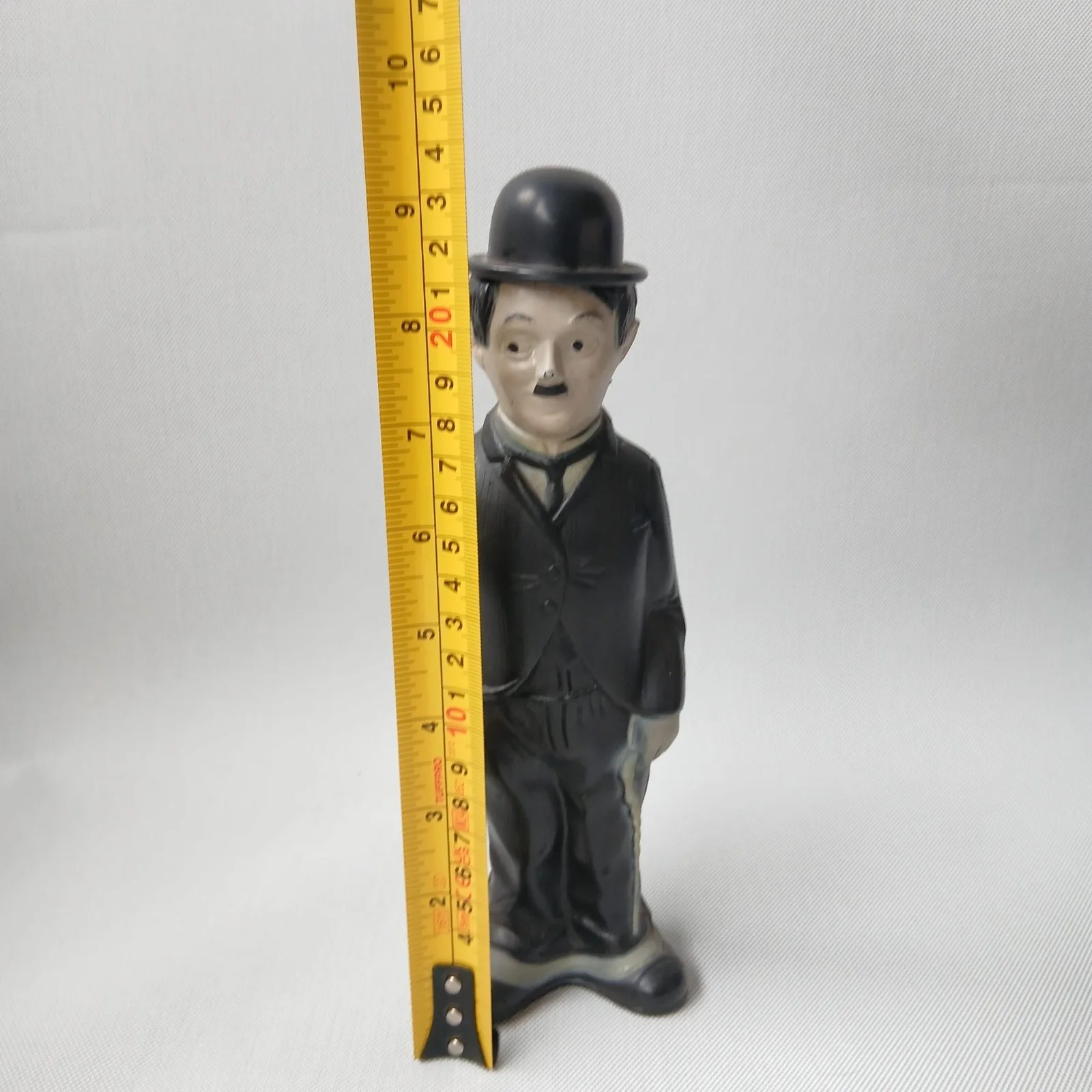 Laurel and Hardy, Charlie Chaplin(talc Bottle) Vintage Collectible Figurines, изображение 3