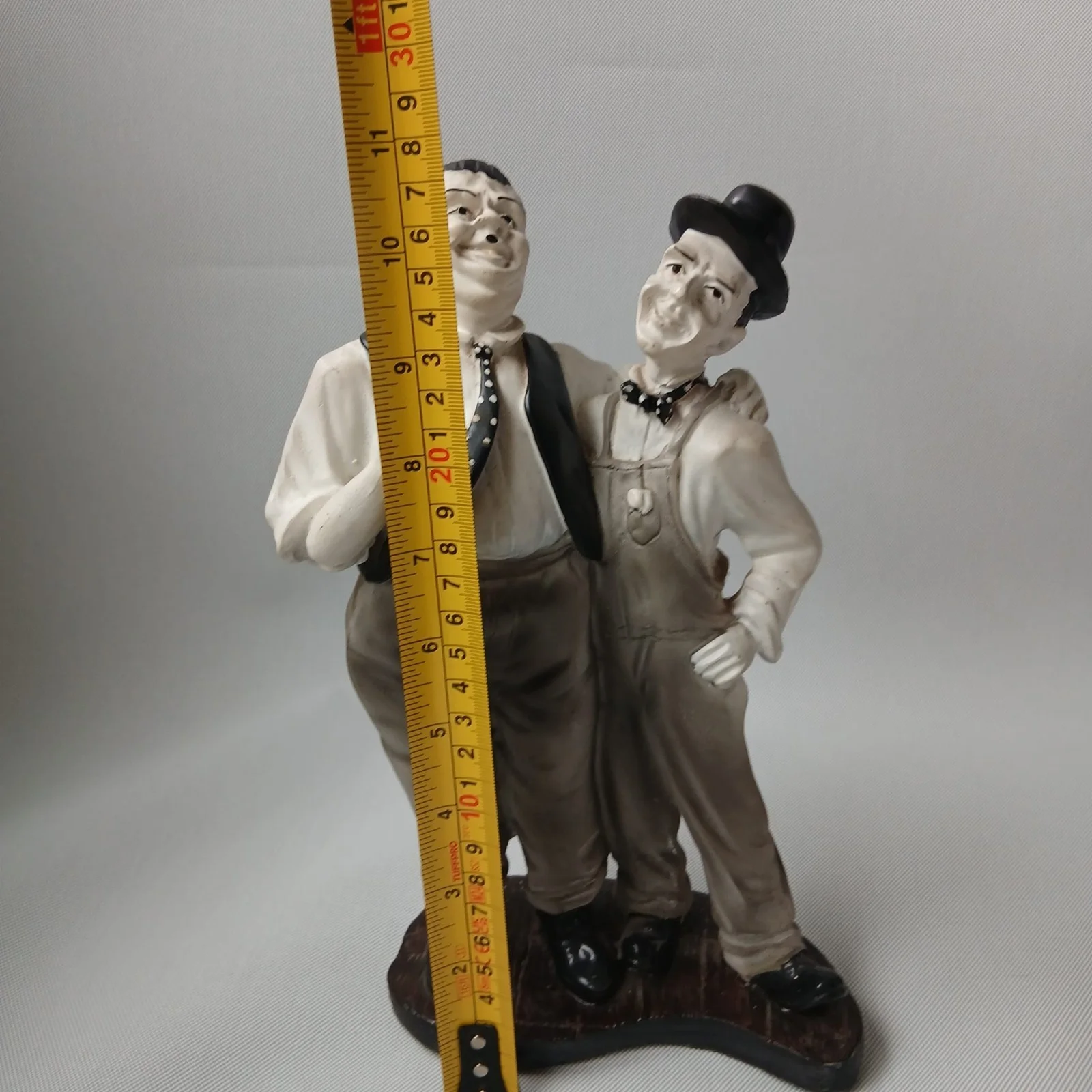 Laurel and Hardy, Charlie Chaplin(talc Bottle) Vintage Collectible Figurines, изображение 4