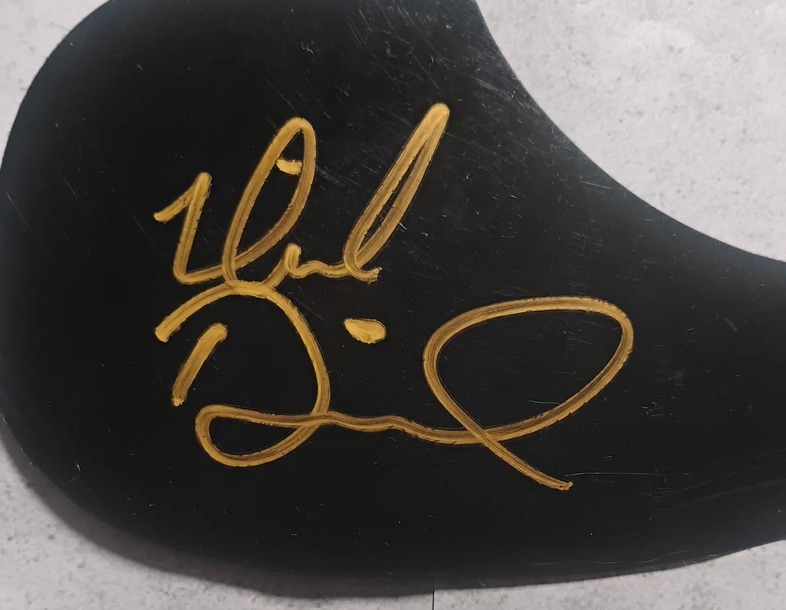 Neil Diamond Hand Signed Autograph COA Guitar Pick Guard NO US TARIFFS, image 3