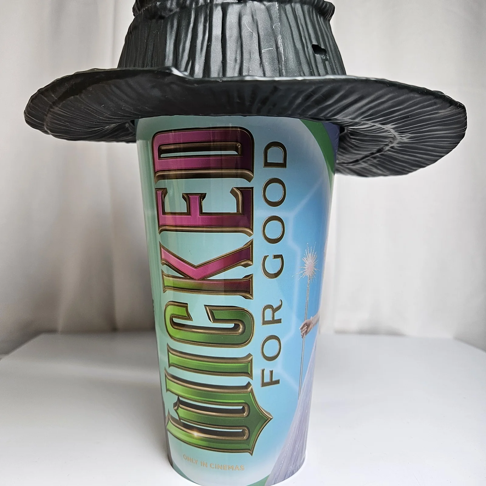 Wicked For Good - Cinema Exclusive Drinks Cup with Elphaba Hat BRAND NEW, изображение 2