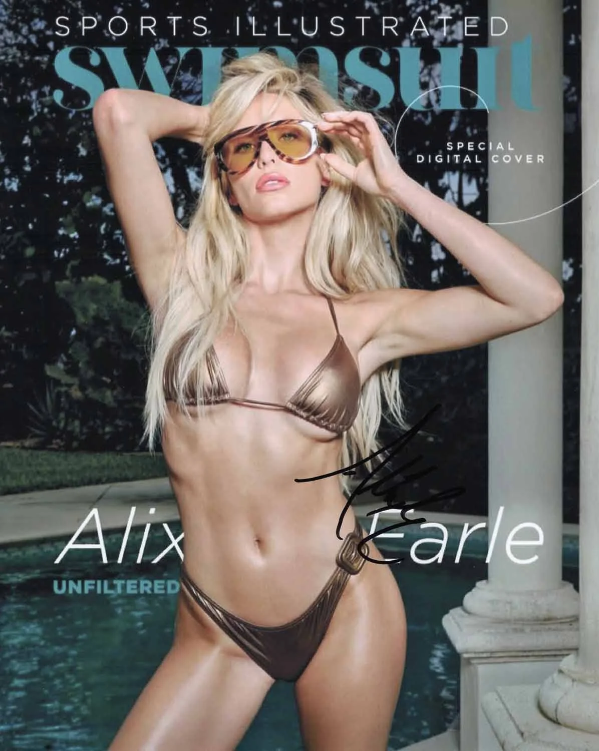 Alix Earle — SI Model Alix Earle Signed 8X10 Photo COA Proof Photo