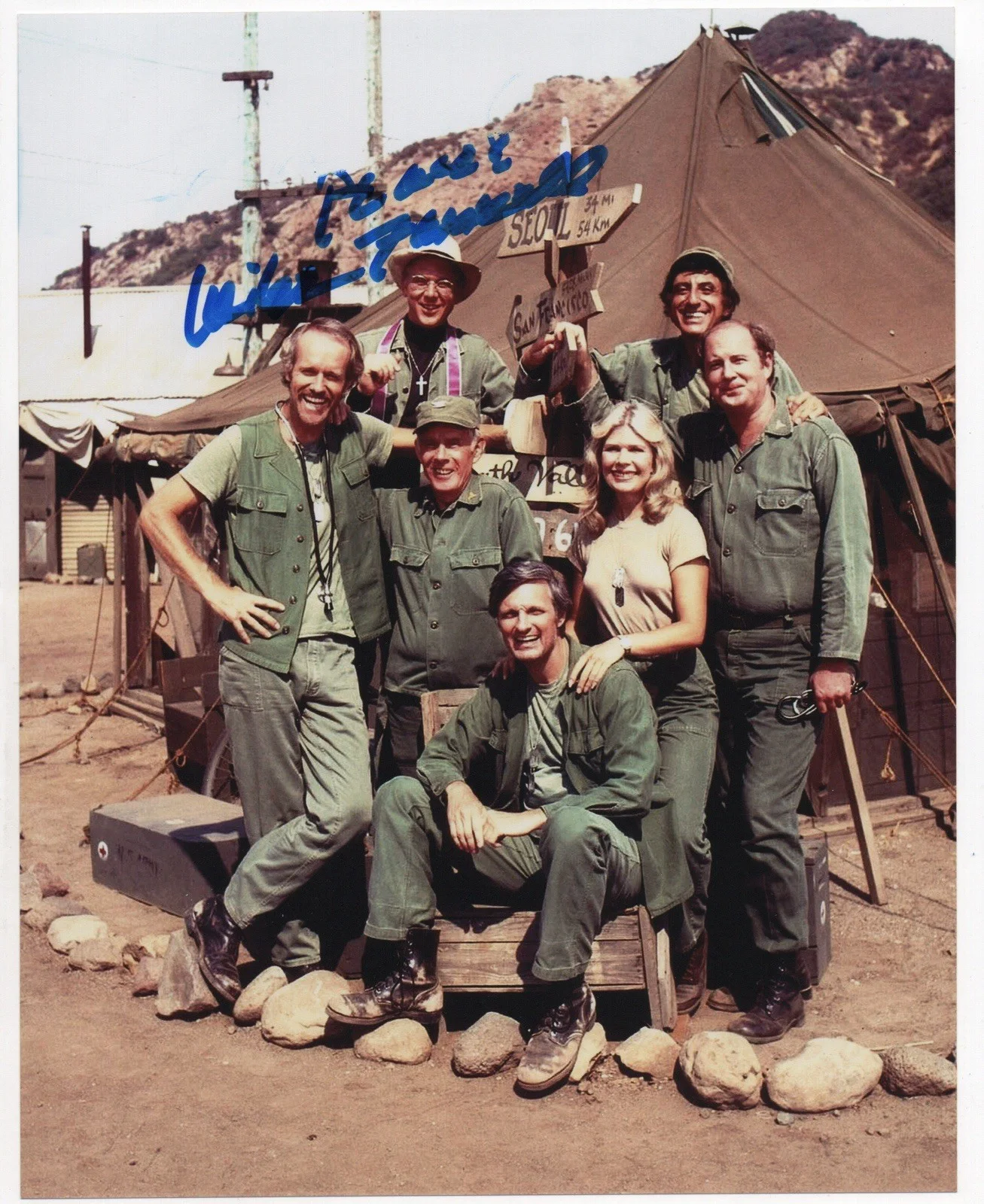 Mike Farrell — Mike Farrell signed autograph 8x10 Photo No COA Pass BAS PSA JSA MASH BJ *INR