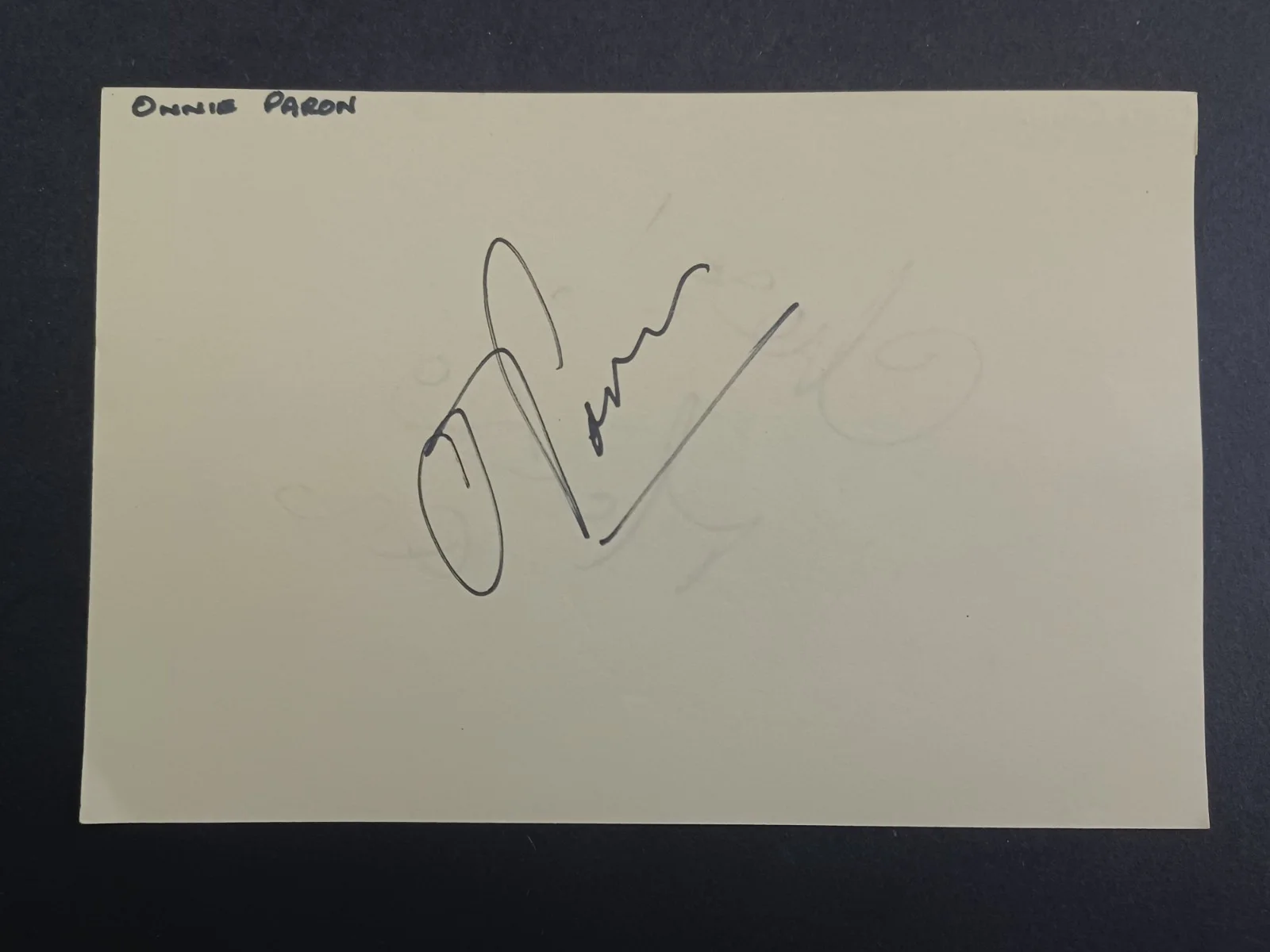 Marti Caine (d. 1995) & Onnie Paron Signed Album Page - New Faces, изображение 2