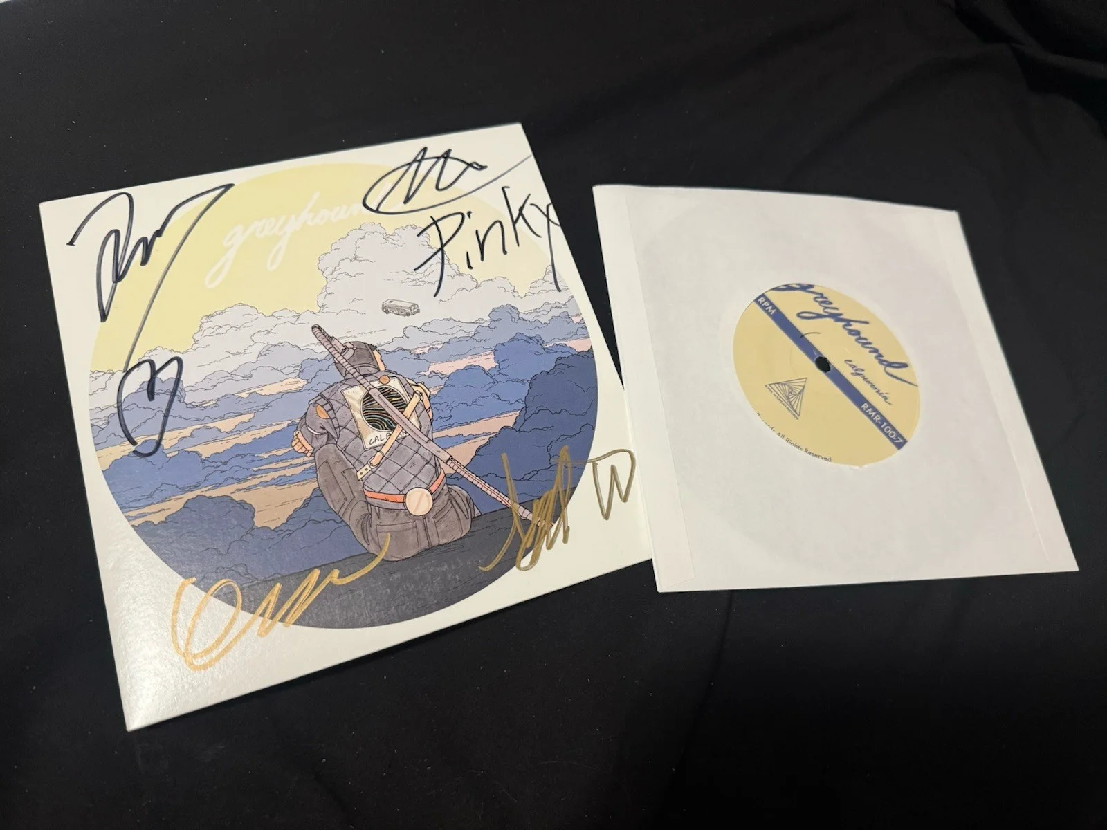 SIGNED Calpurnia - Greyhound / Louie 7” VINYL Autographed FINN WOLFHARD RARE, изображение 3
