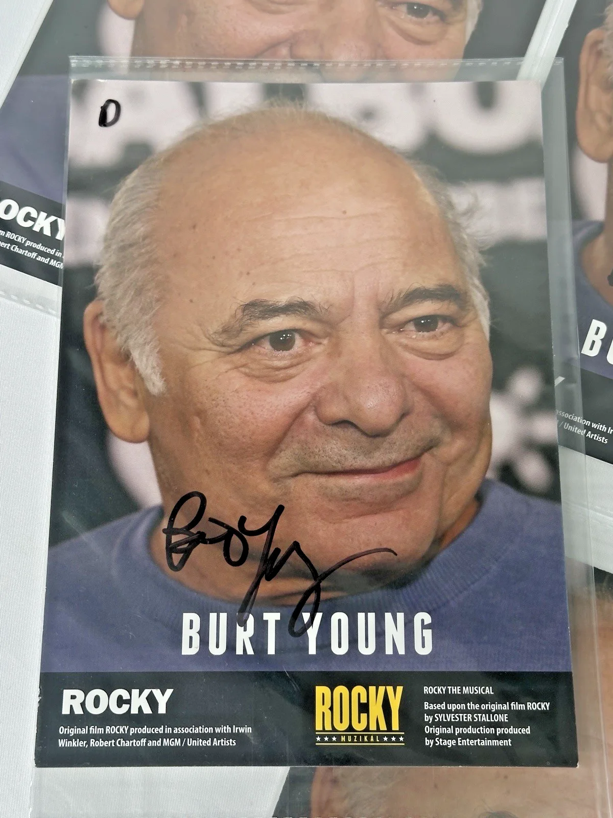 Burt Young — Lot of 4 Burt Young Autographed Rocky The Musical 6x8 Photos, изображение 2