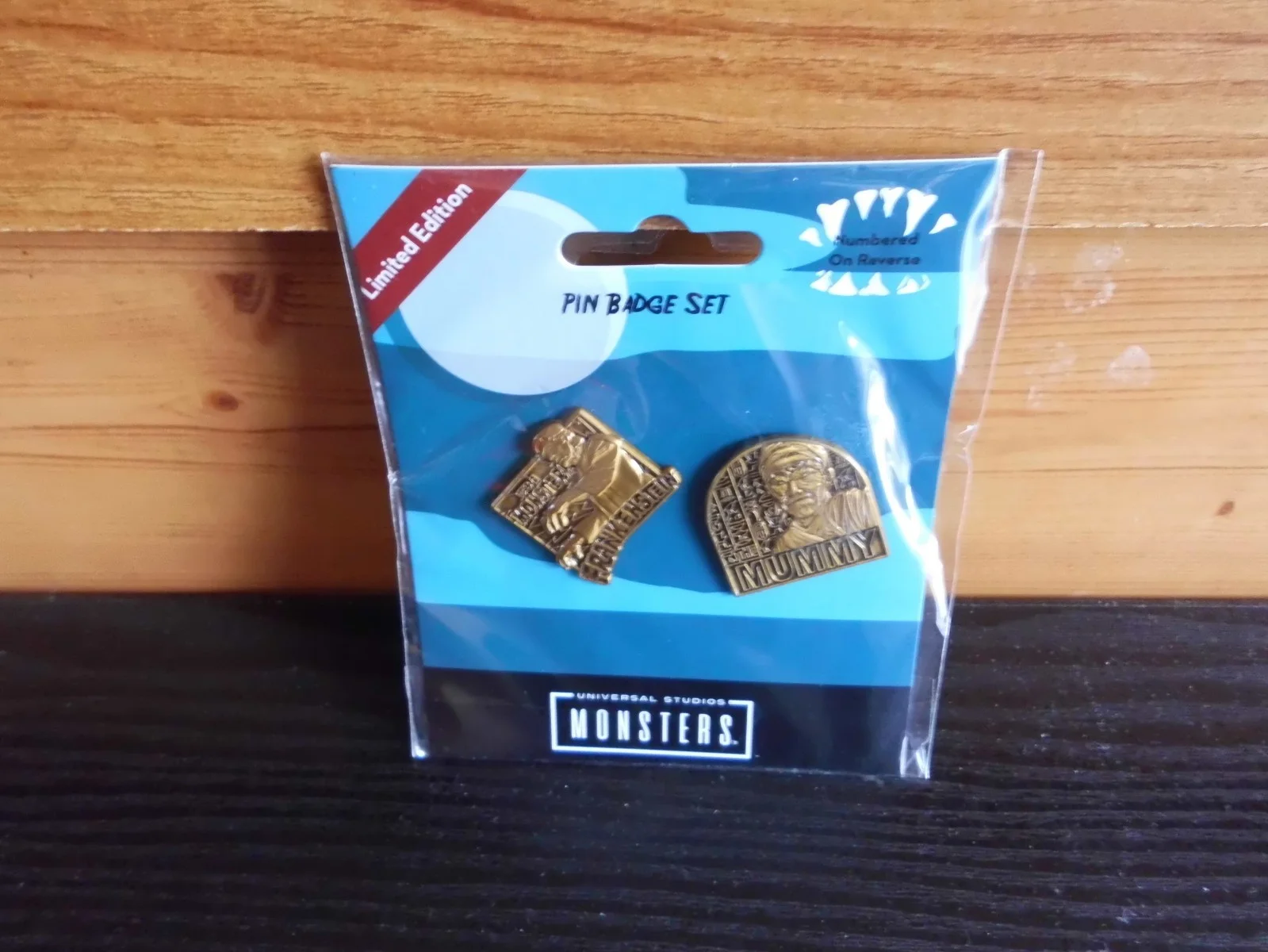 Universal Monsters Limited Edition Pin Badge Set - Frankenstein & The Mummy, изображение 4
