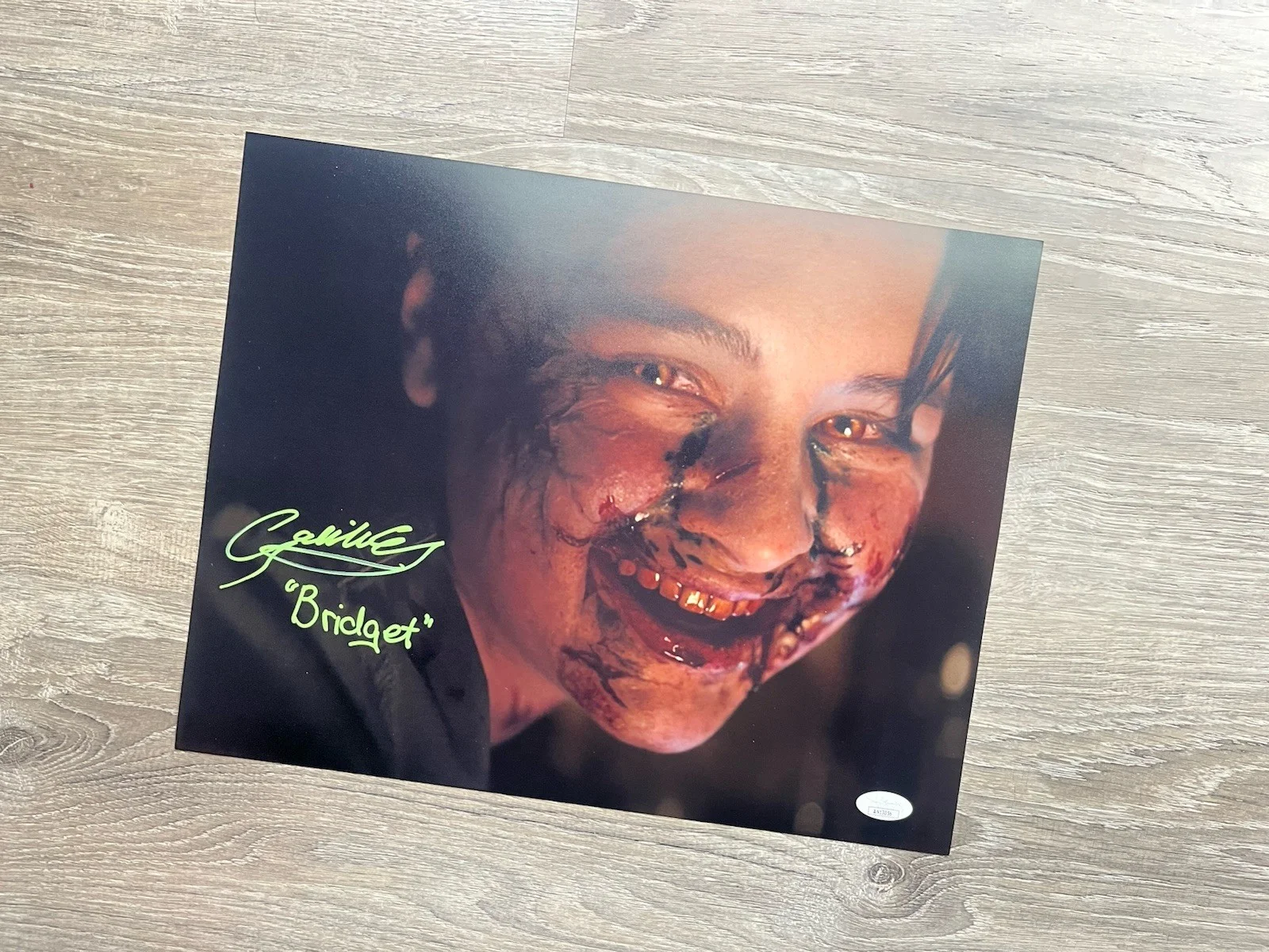 Gabrielle Echols — Gabrielle Echols Signed Evil Dead Rise 11x14 Photo JSA COA Horror Autograph, image 4