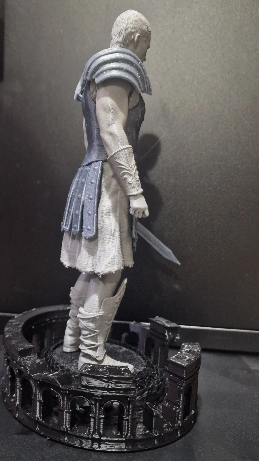 star Russell Crowe as Gladiator Maximus Decimus Meridius, a Roman general 250mm, изображение 4