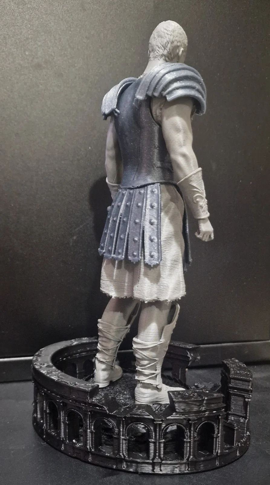 star Russell Crowe as Gladiator Maximus Decimus Meridius, a Roman general 250mm, изображение 5