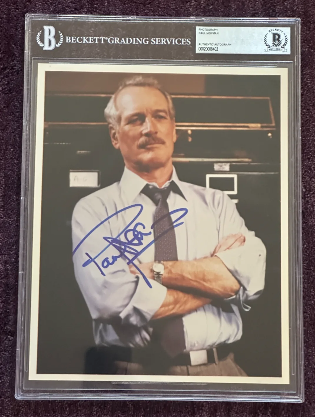 PAUL NEWMAN — PAUL NEWMAN Signed 8 X 10 PHOTO Beckett Encapsulated