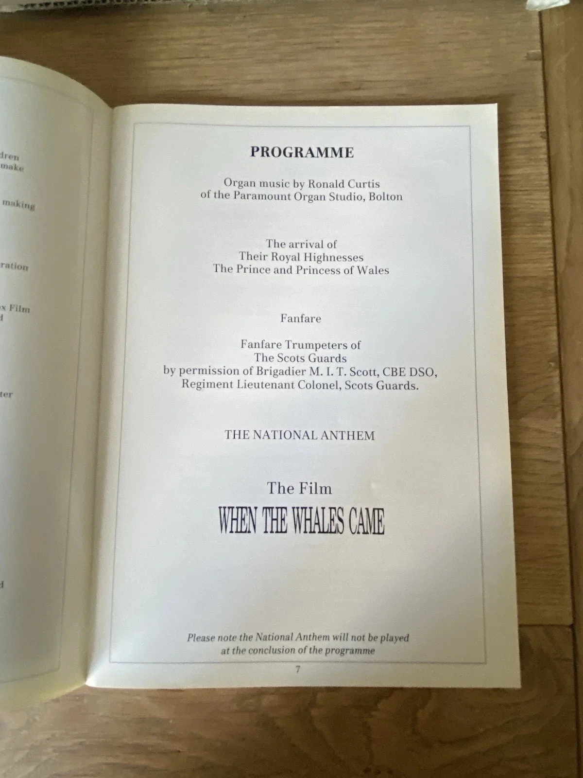 WHEN THE WHALES COME Royal World Premiere Brochure Leicester Square London 1989, изображение 4