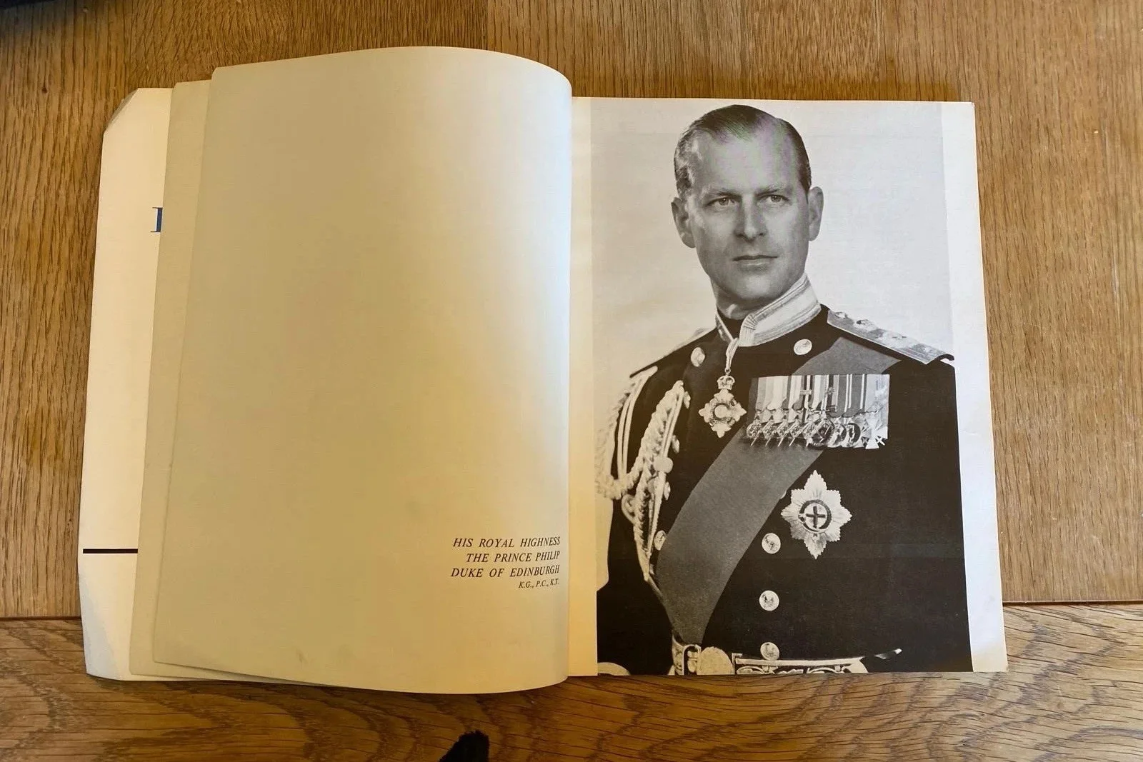 MOVE OVER DARLING - ROYAL FILM PREMIERE BROCHURE ODEON THEATRE LONDON 24/02/64, изображение 3
