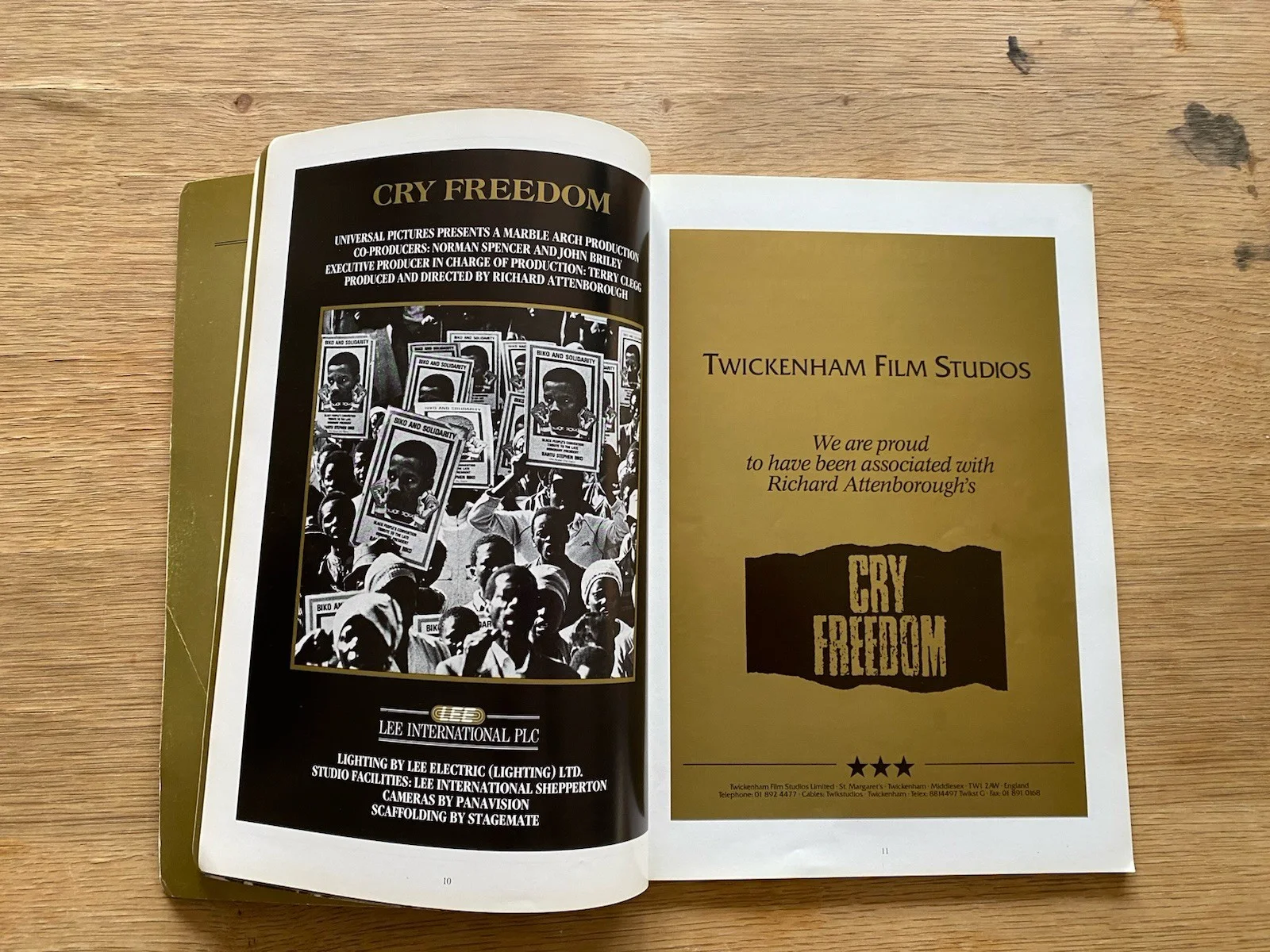 CRY FREEDOM - EUROPEAN CHARITY PREMIERE BROCHURE EMPIRE LEICESTER SQ 26/11/87, изображение 4