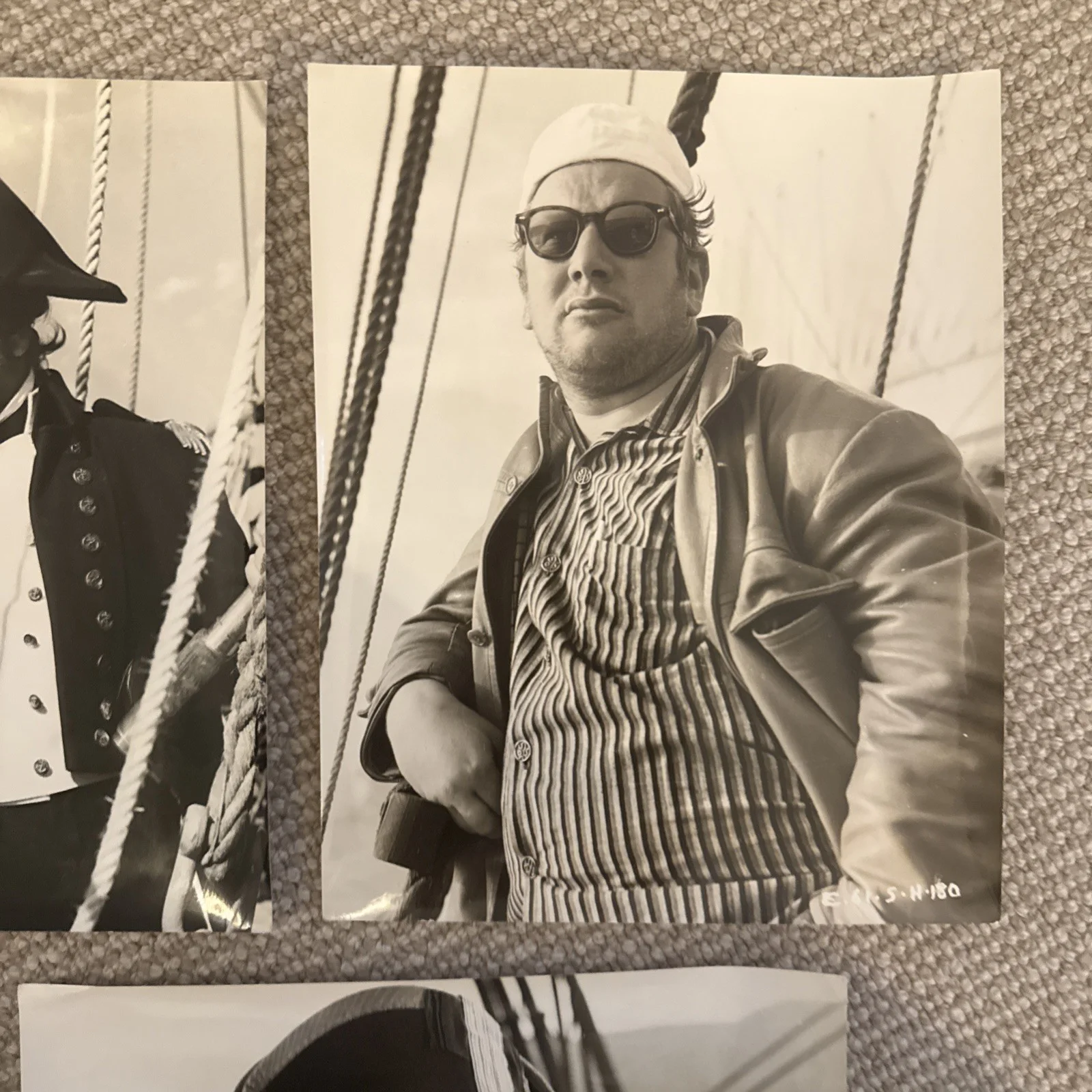 BILLY BUDD STILLS X 5 - Peter Ustinov, Robert Ryan & Terence Stamp - Candid, image 5