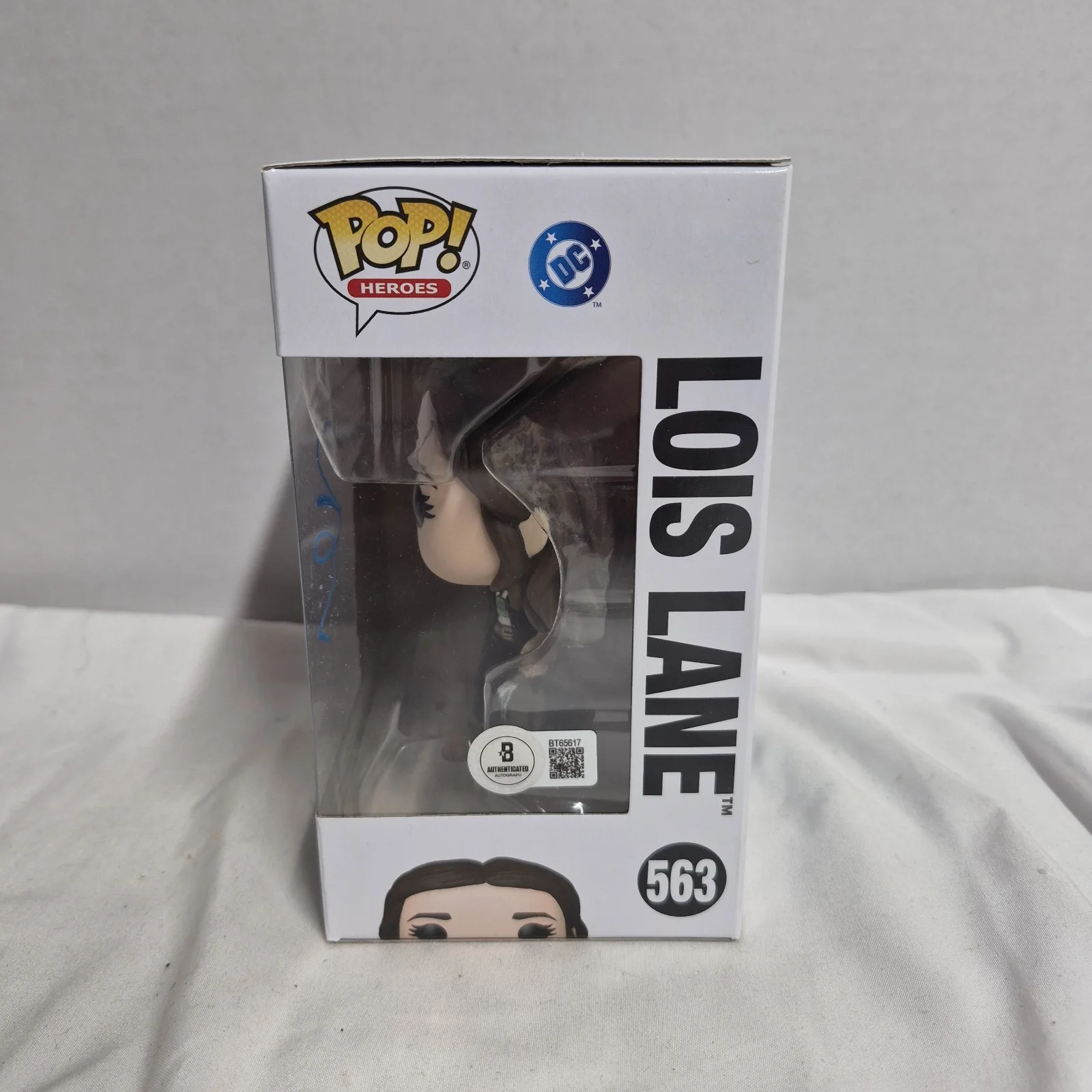 RACHEL BROSNAHAN — Rachel Brosnahan Signed Superman Lois Lane Funko Pop 563 Autograph Beckett COA, изображение 2