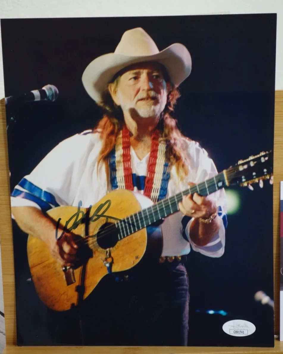 Willie Nelson 8x10 Hand Signed Color Photo JSA Authentic Country Music Concert, изображение 4