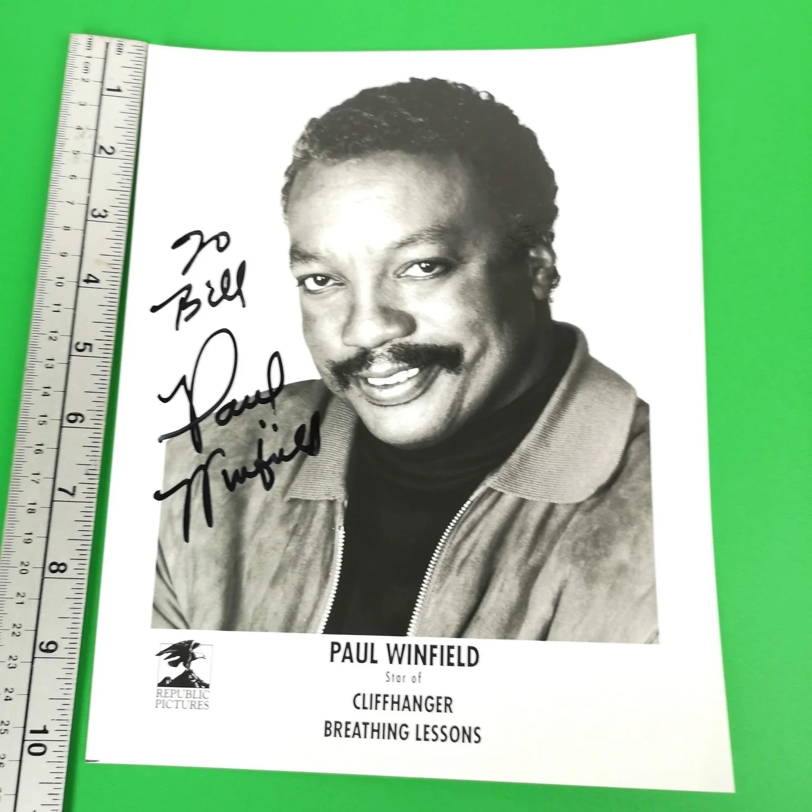 Paul Winfield — Paul Winfield Autographed Photo 8x10 B&W Sounder Cliffhanger Breathing 1993, изображение 3